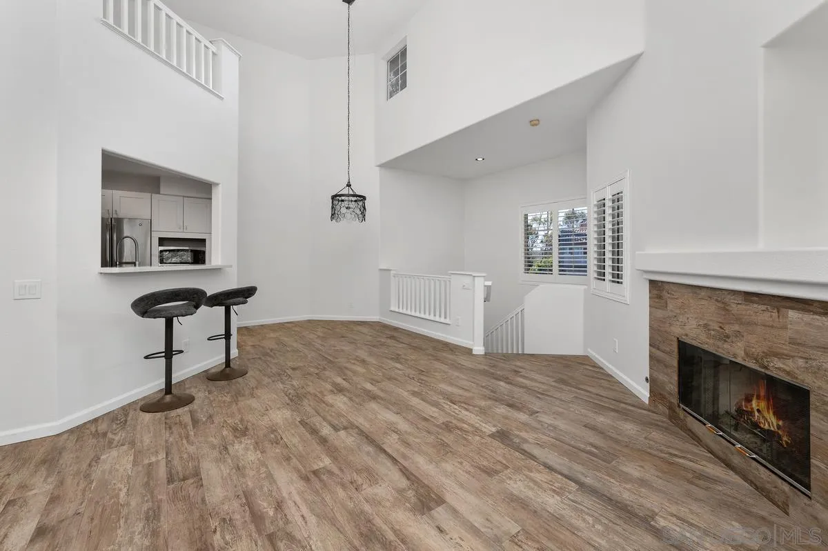 https://cdn.realtyfeed.com/cdn/127/250037785/8f0f45bc403a3e6108de43f42ac20fec.webp