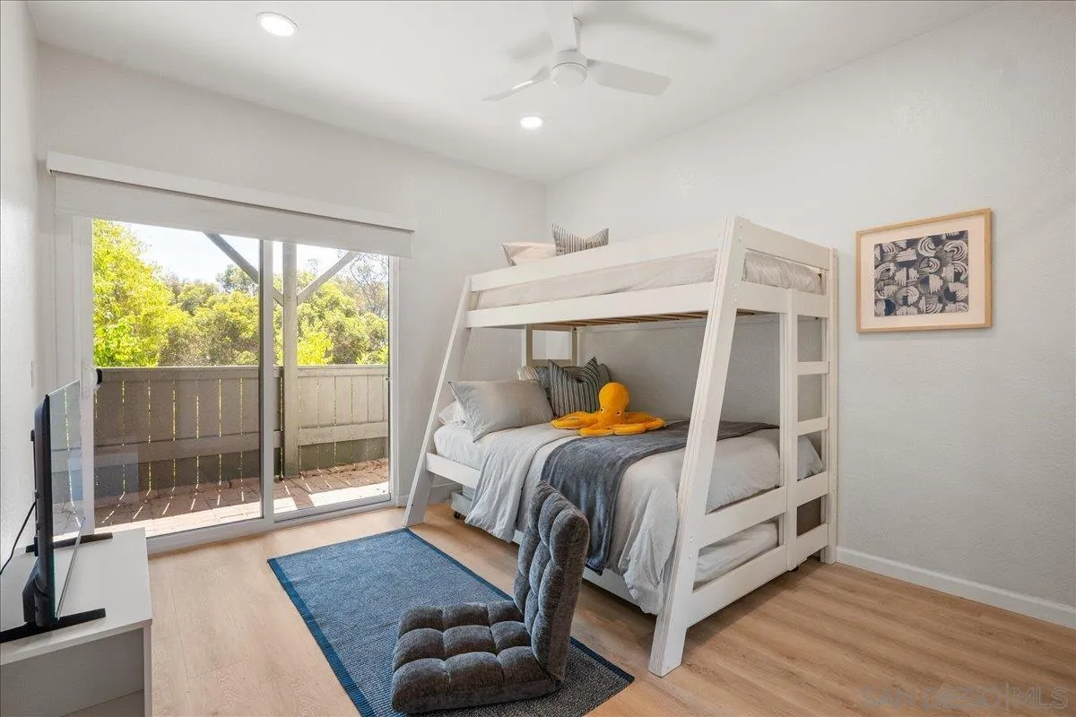7039 Camino Pacheco, San Diego, CA, 92111