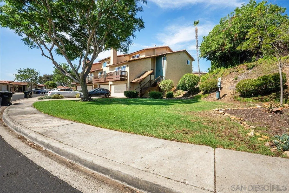 7039 Camino Pacheco, San Diego, CA, 92111