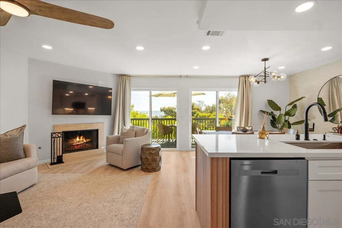 7039 Camino Pacheco, San Diego, CA, 92111