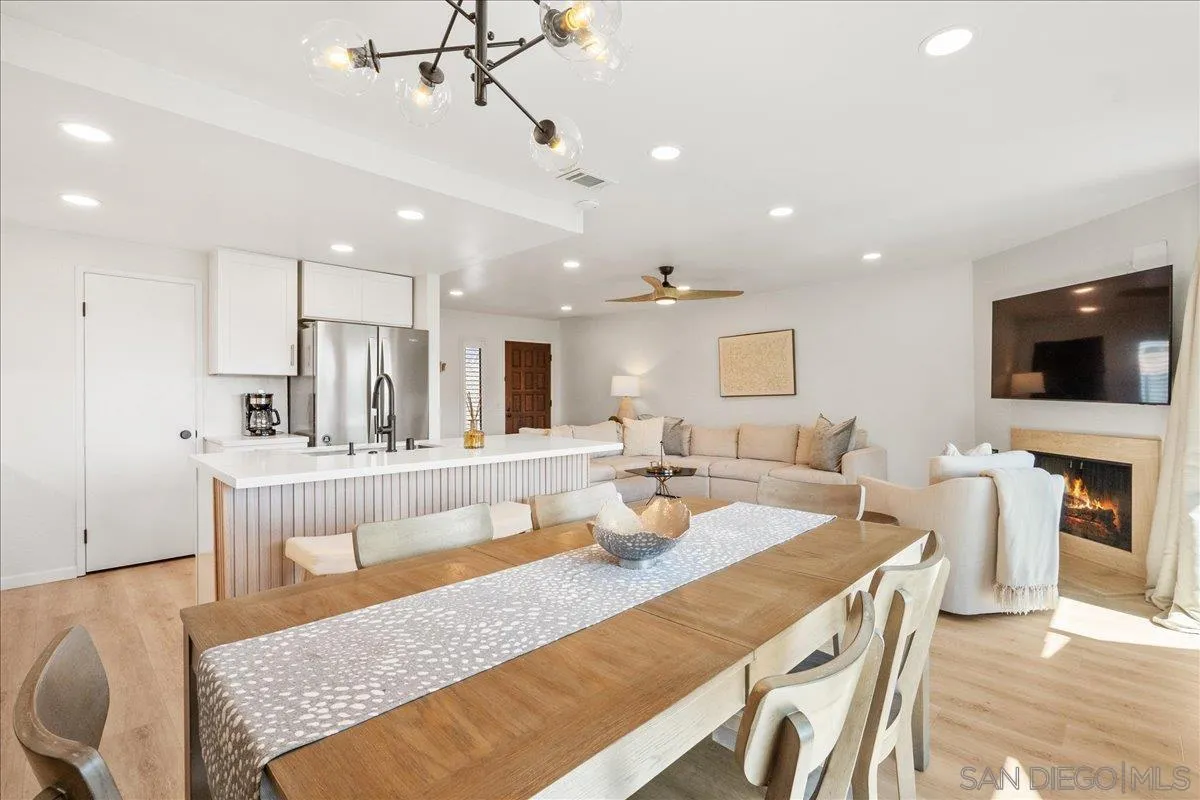 7039 Camino Pacheco, San Diego, CA, 92111