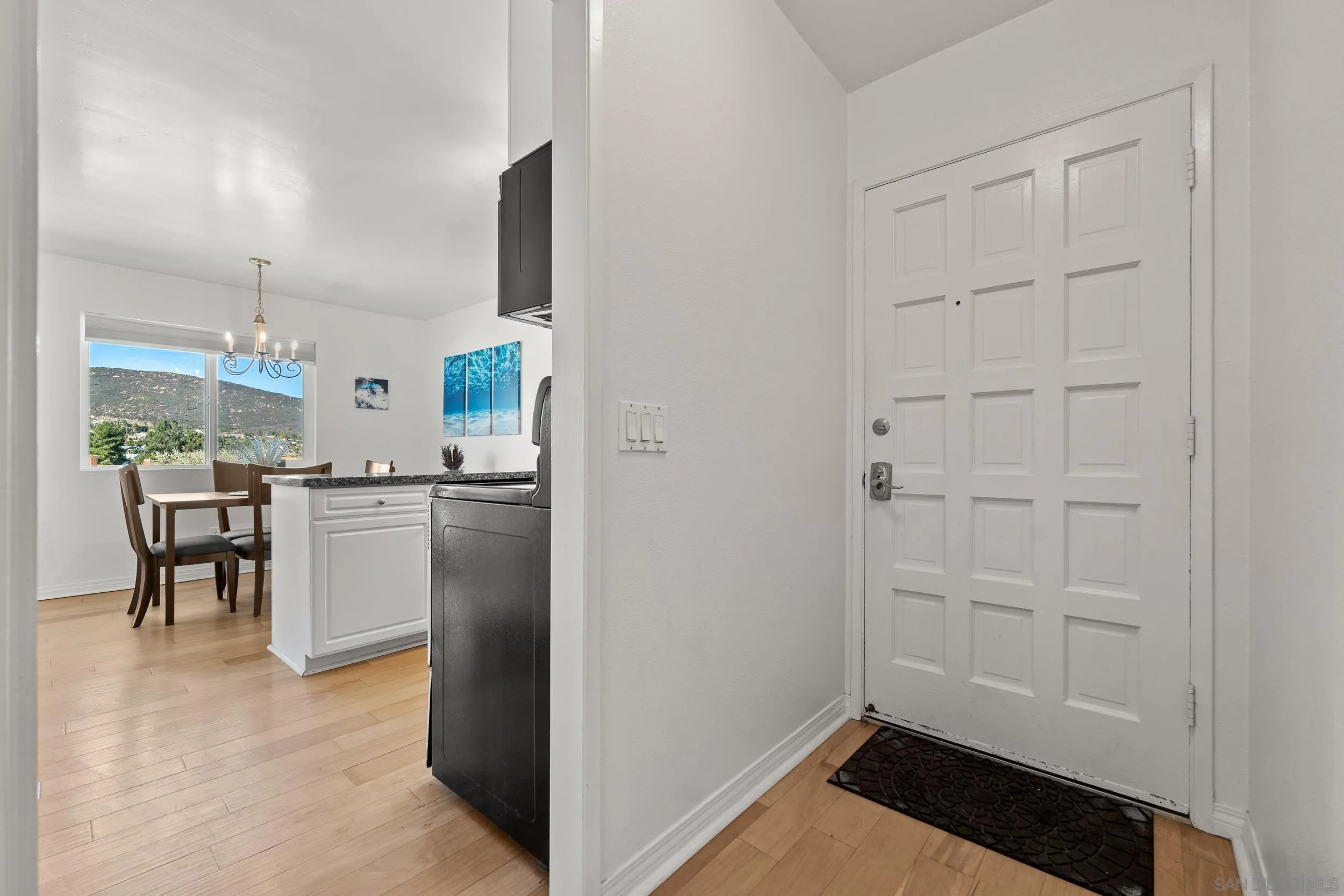 https://cdn.realtyfeed.com/cdn/127/250037790/142a421e584c4aab5329272db26bb55f.webp