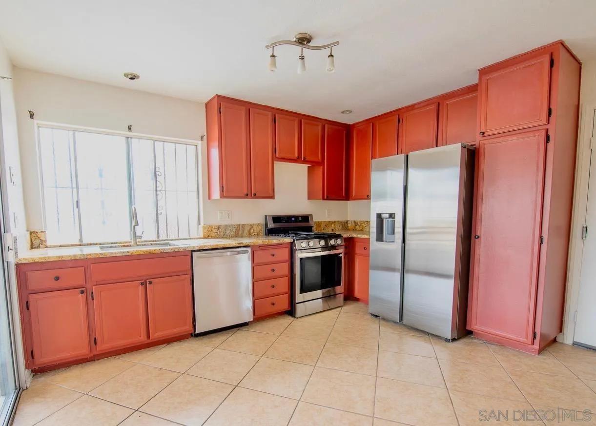https://cdn.realtyfeed.com/cdn/127/250037791/d3bd8108e0241a031bdfed1b60619f5a.webp