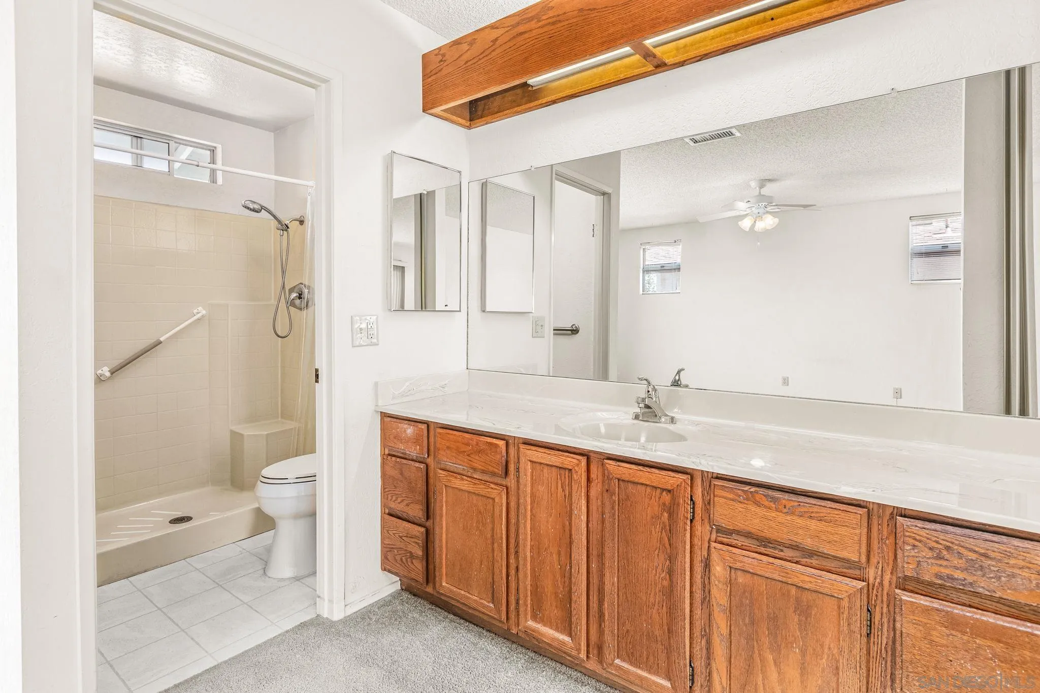 https://cdn.realtyfeed.com/cdn/127/250037792/61d663cc50556de8136bea0fac88ef1a.webp