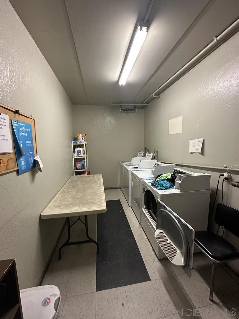 https://cdn.realtyfeed.com/cdn/127/250037793/8bf8adc29714a11adad8ca880a49ec40.webp