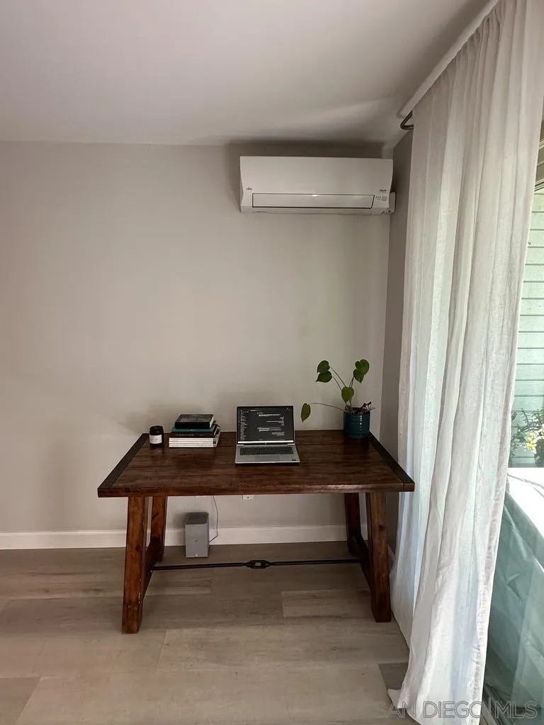 https://cdn.realtyfeed.com/cdn/127/250037793/e767d9e0436fbd2c1b29a38c66103948.webp