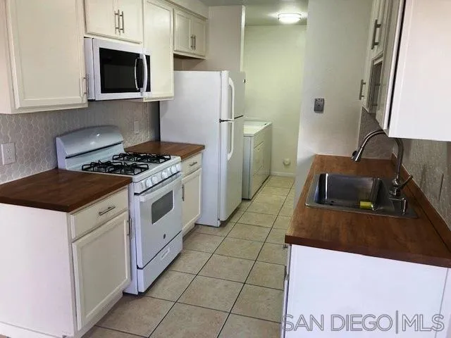Photo #6: 250037798 Listing 