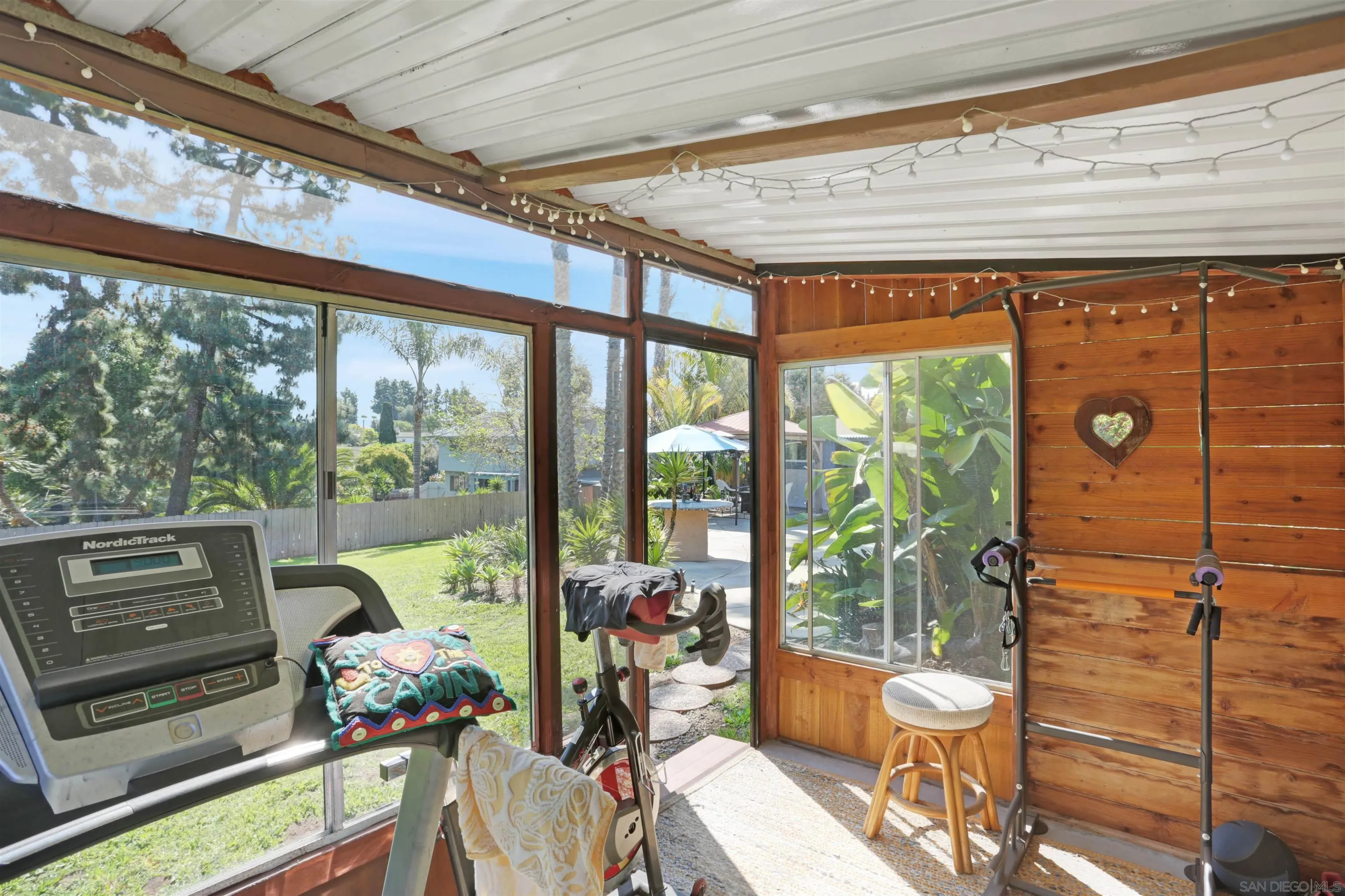 https://cdn.realtyfeed.com/cdn/127/250037800/037ead08b40f20a6f3d9876f5d51bc57.webp