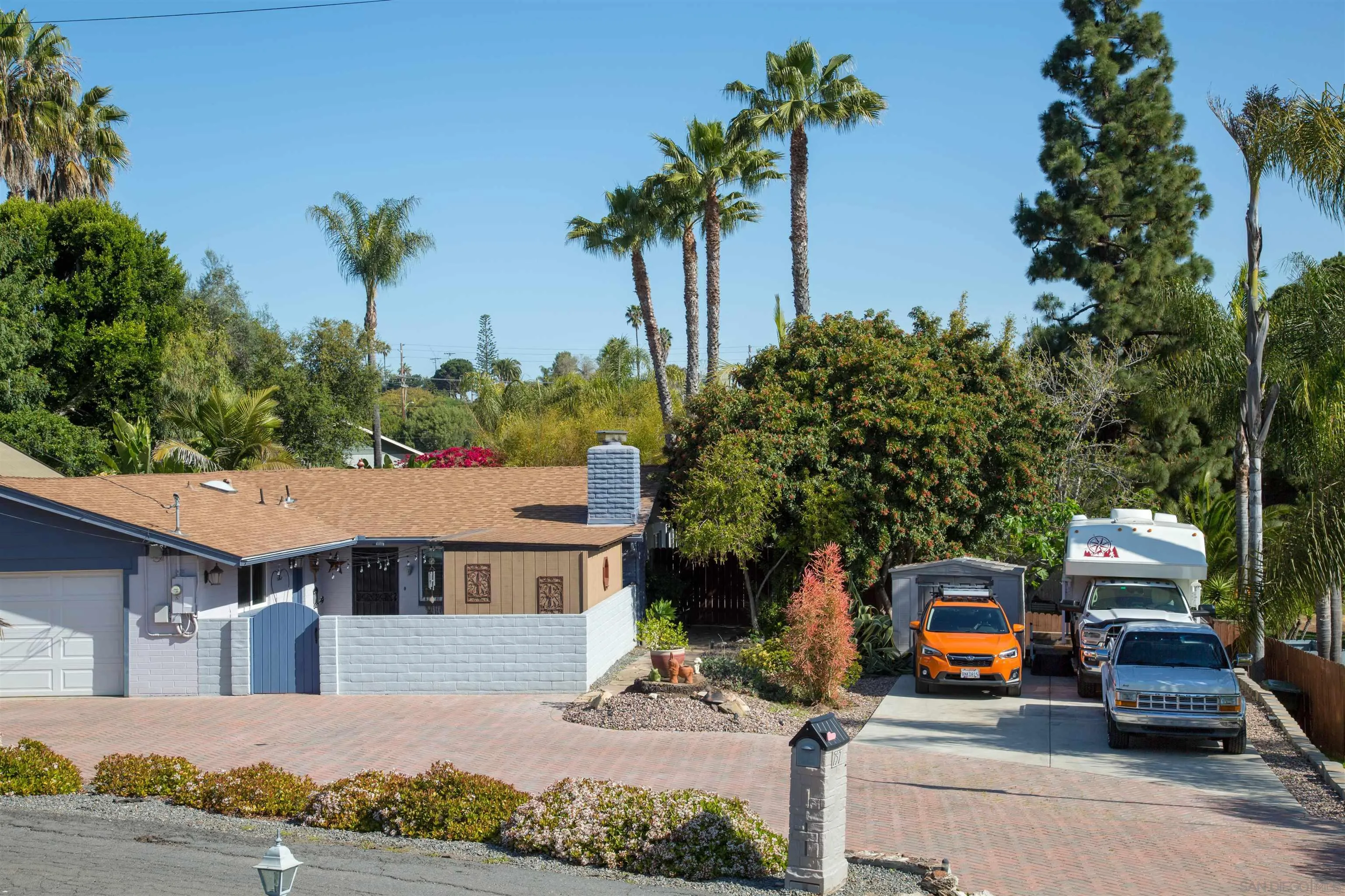 https://cdn.realtyfeed.com/cdn/127/250037800/3f52fb83e72b565378007871c907bd18.webp