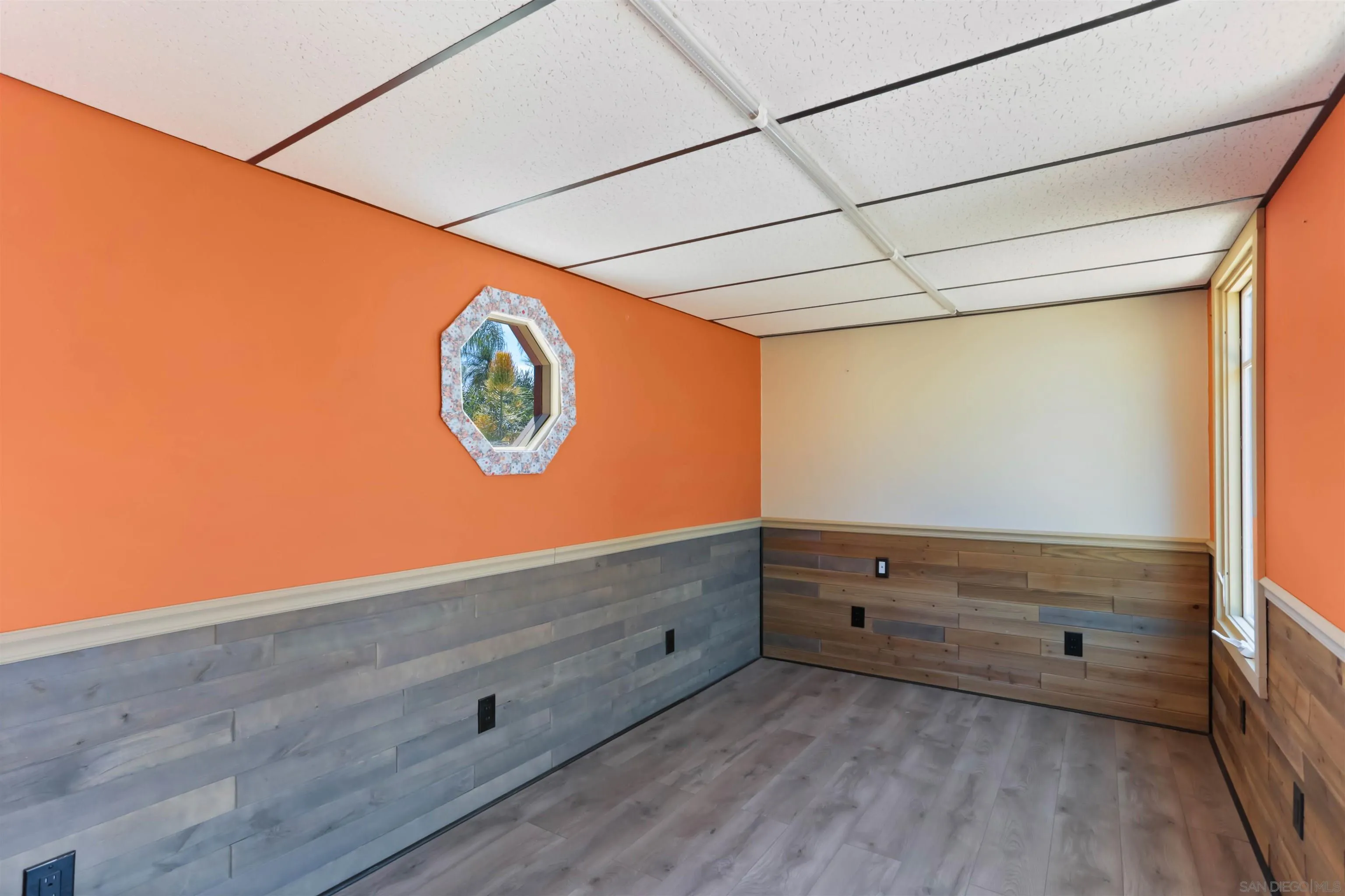 https://cdn.realtyfeed.com/cdn/127/250037800/5e2efbfe2941e8991265c08b65824ff9.webp