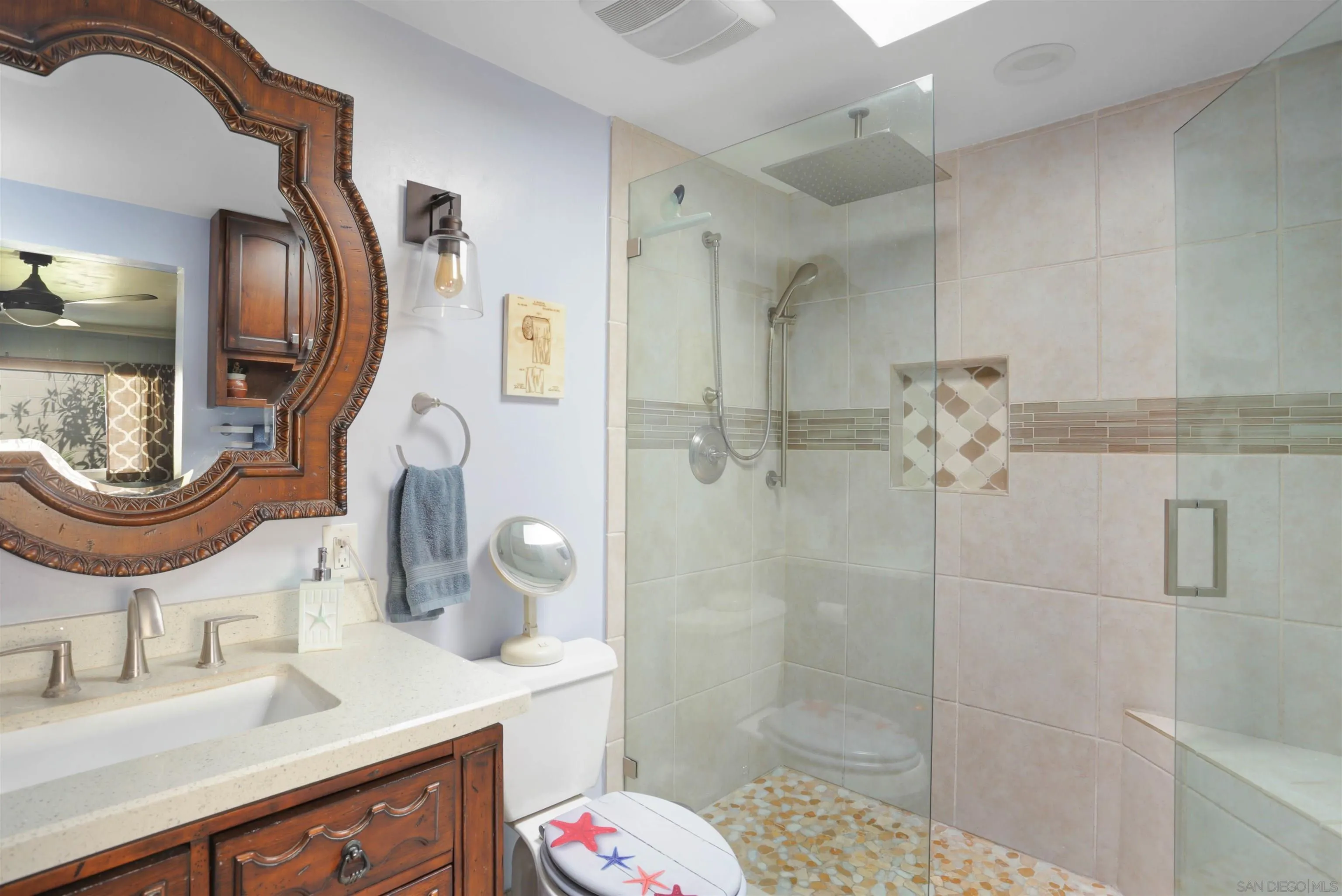 https://cdn.realtyfeed.com/cdn/127/250037800/ff0b939fd34971308bde46c7cf6bb454.webp