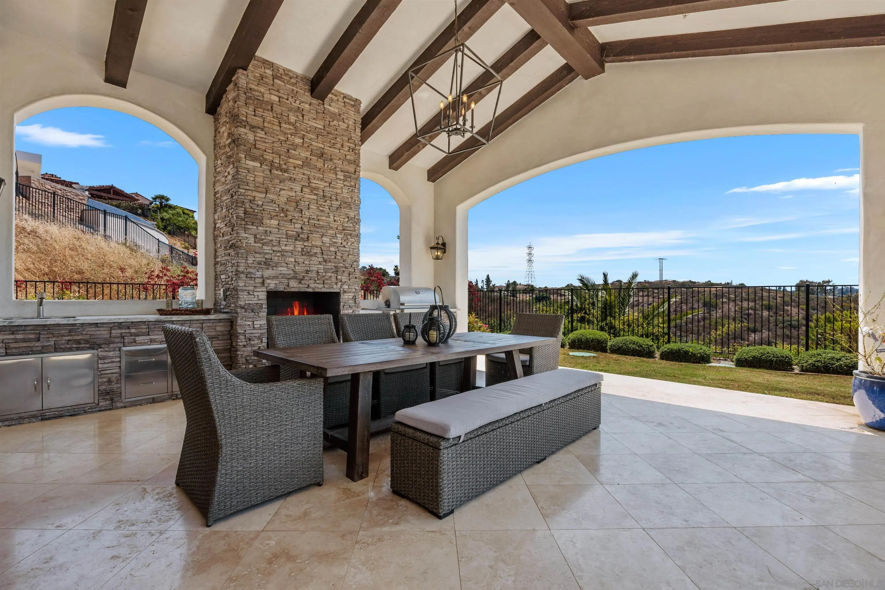 https://cdn.realtyfeed.com/cdn/127/250037809/2fe322fc94af34dfc141e1c5e98f1233.webp