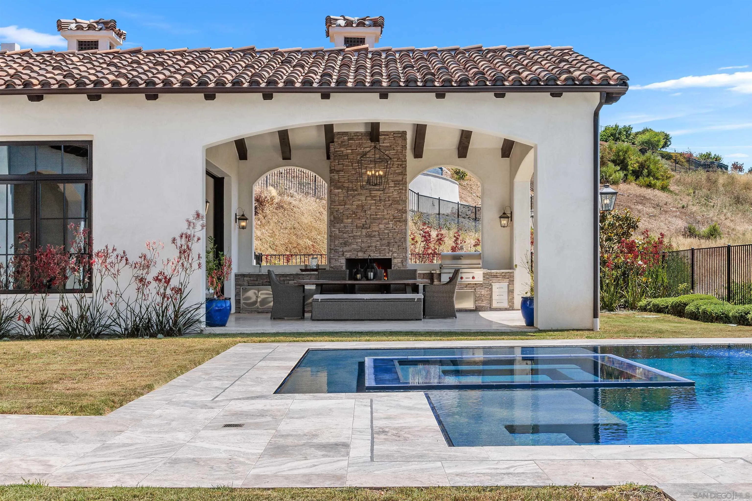 https://cdn.realtyfeed.com/cdn/127/250037809/8a0d9f863b5a9253415cbbe97e6b744e.webp