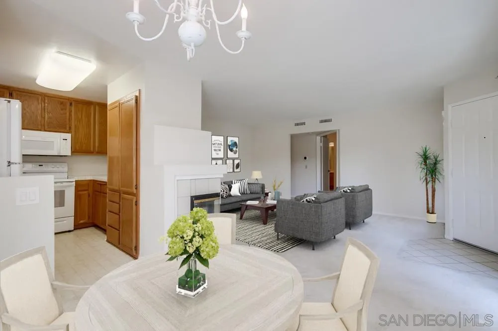 https://cdn.realtyfeed.com/cdn/127/250037810/65a14b375c60b3d7eb75f315a9895172.webp