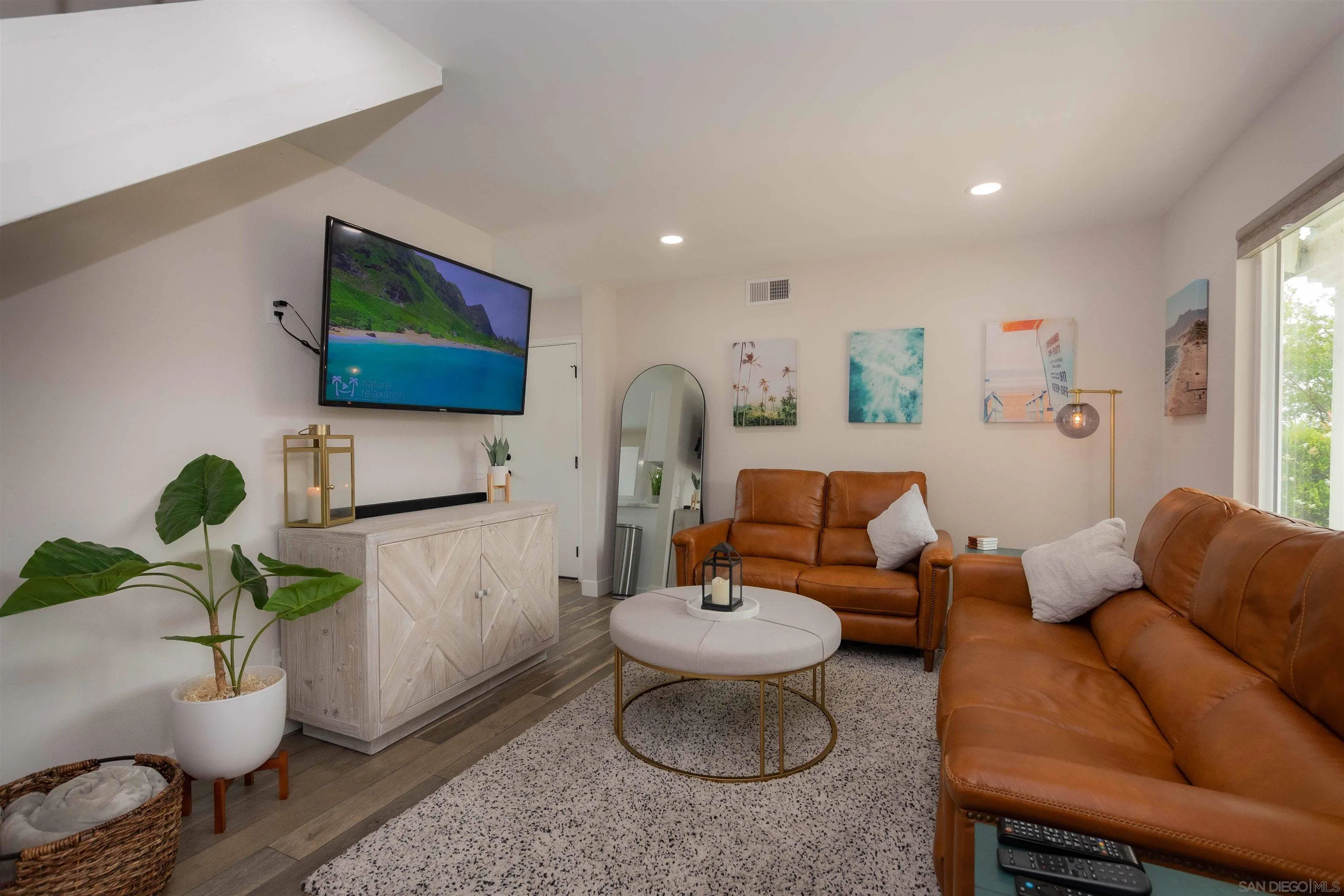 https://cdn.realtyfeed.com/cdn/127/250037811/46177cf30692c035ec1fe94b1262d42e.webp