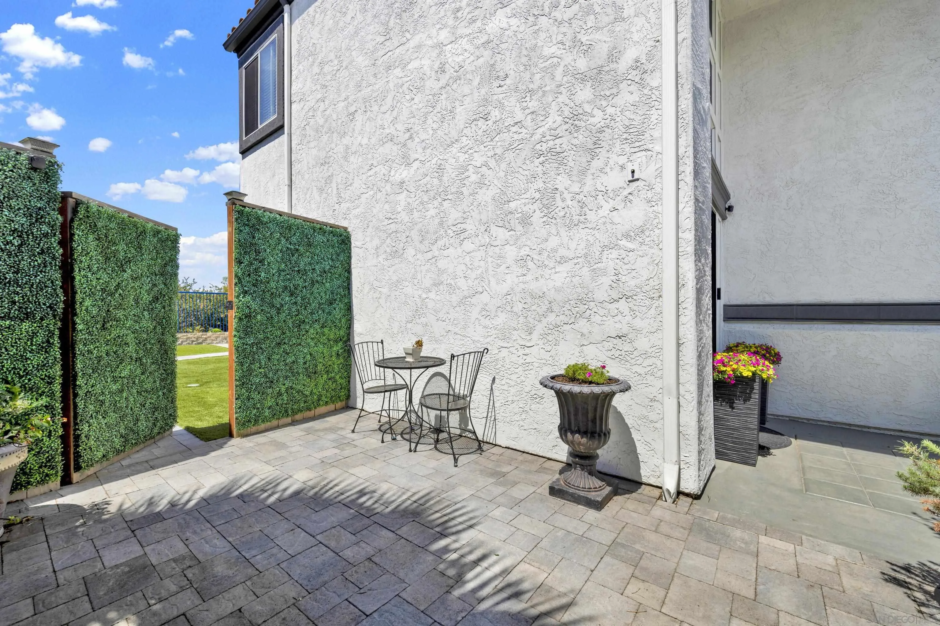 https://cdn.realtyfeed.com/cdn/127/250037812/3215b70cb2fe87319ad48786e01ae581.webp