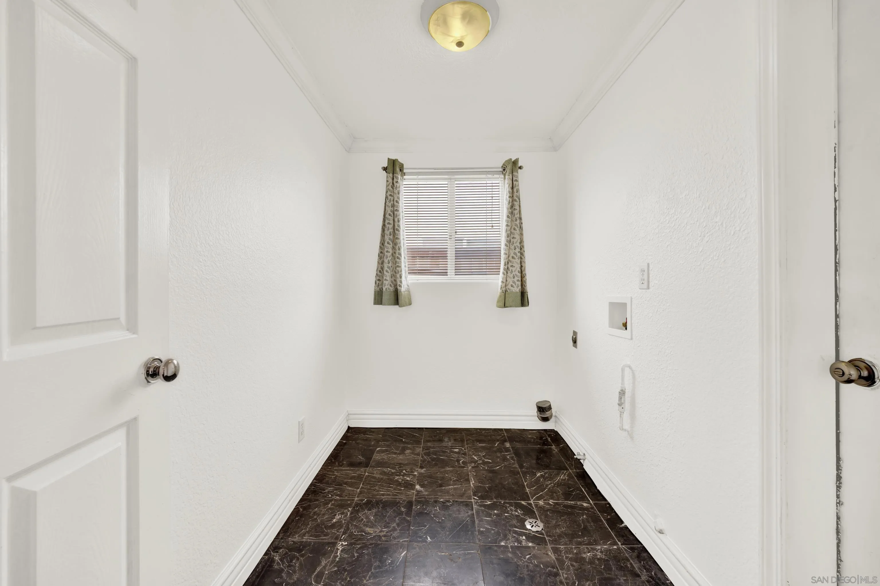 https://cdn.realtyfeed.com/cdn/127/250037812/36336613fa6a28515954c85fb7fcfa1d.webp