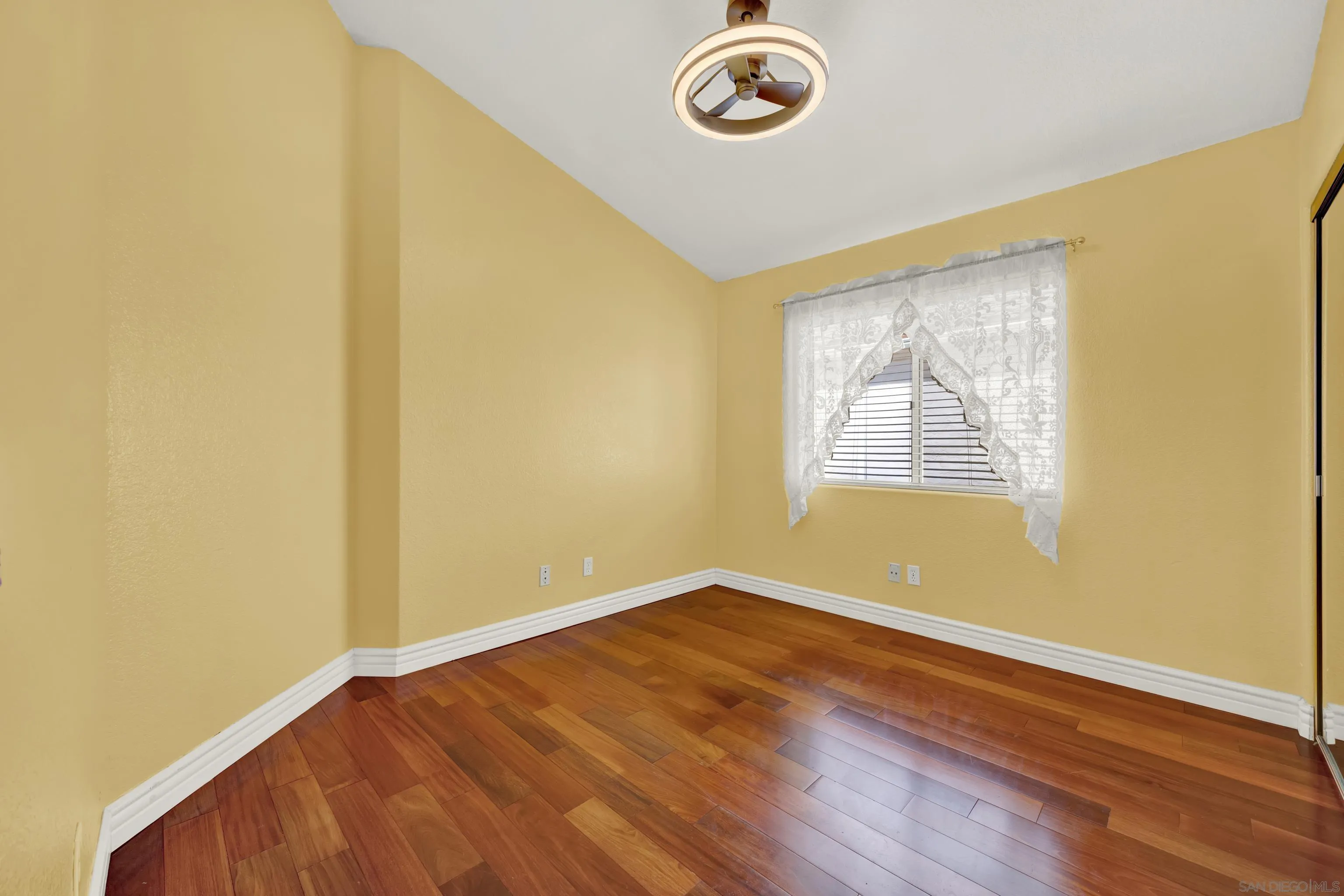 https://cdn.realtyfeed.com/cdn/127/250037812/46a592a58dd4636fc4d3bc2279058e5d.webp