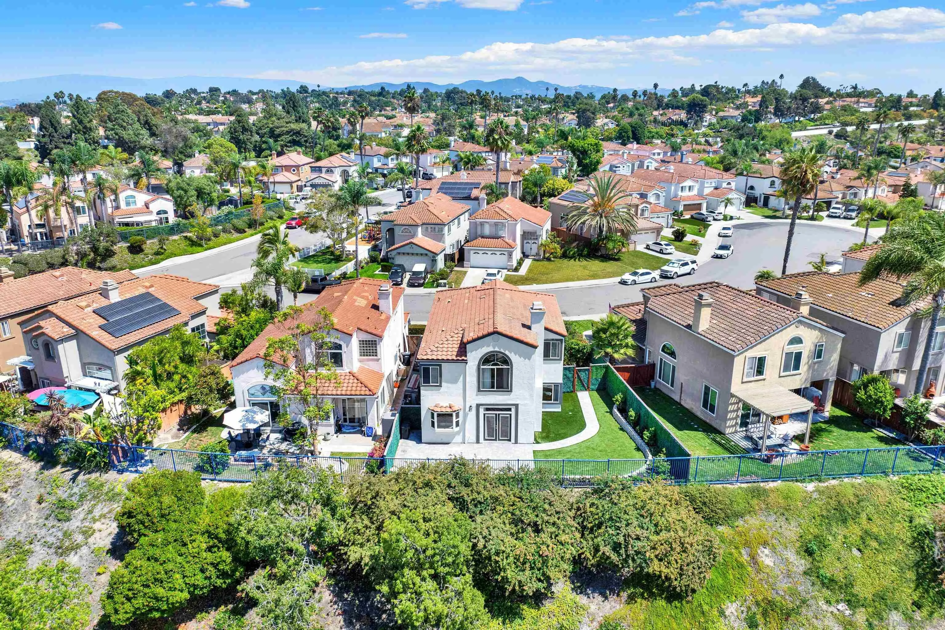 https://cdn.realtyfeed.com/cdn/127/250037812/5de187c20041eb77249102fc3871f700.webp