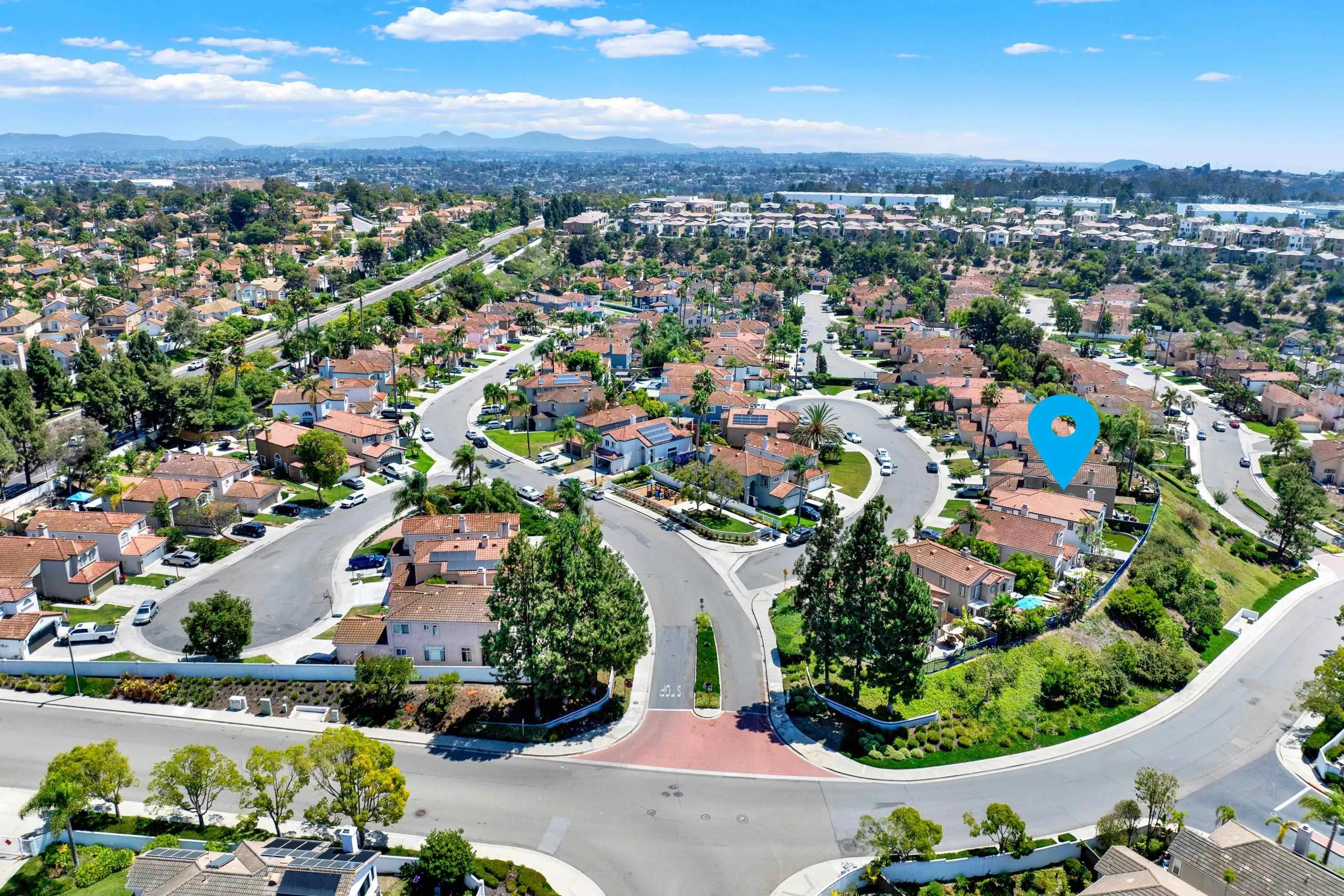 https://cdn.realtyfeed.com/cdn/127/250037812/5fa5a0496f81c8434c0129408ea488e9.webp