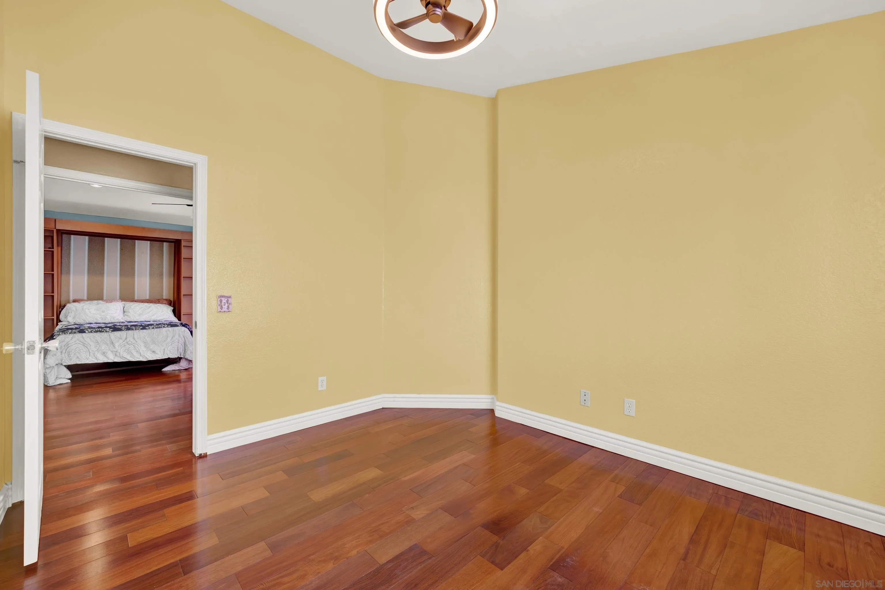 https://cdn.realtyfeed.com/cdn/127/250037812/74b8d97feaea02faa775cce68c58b197.webp