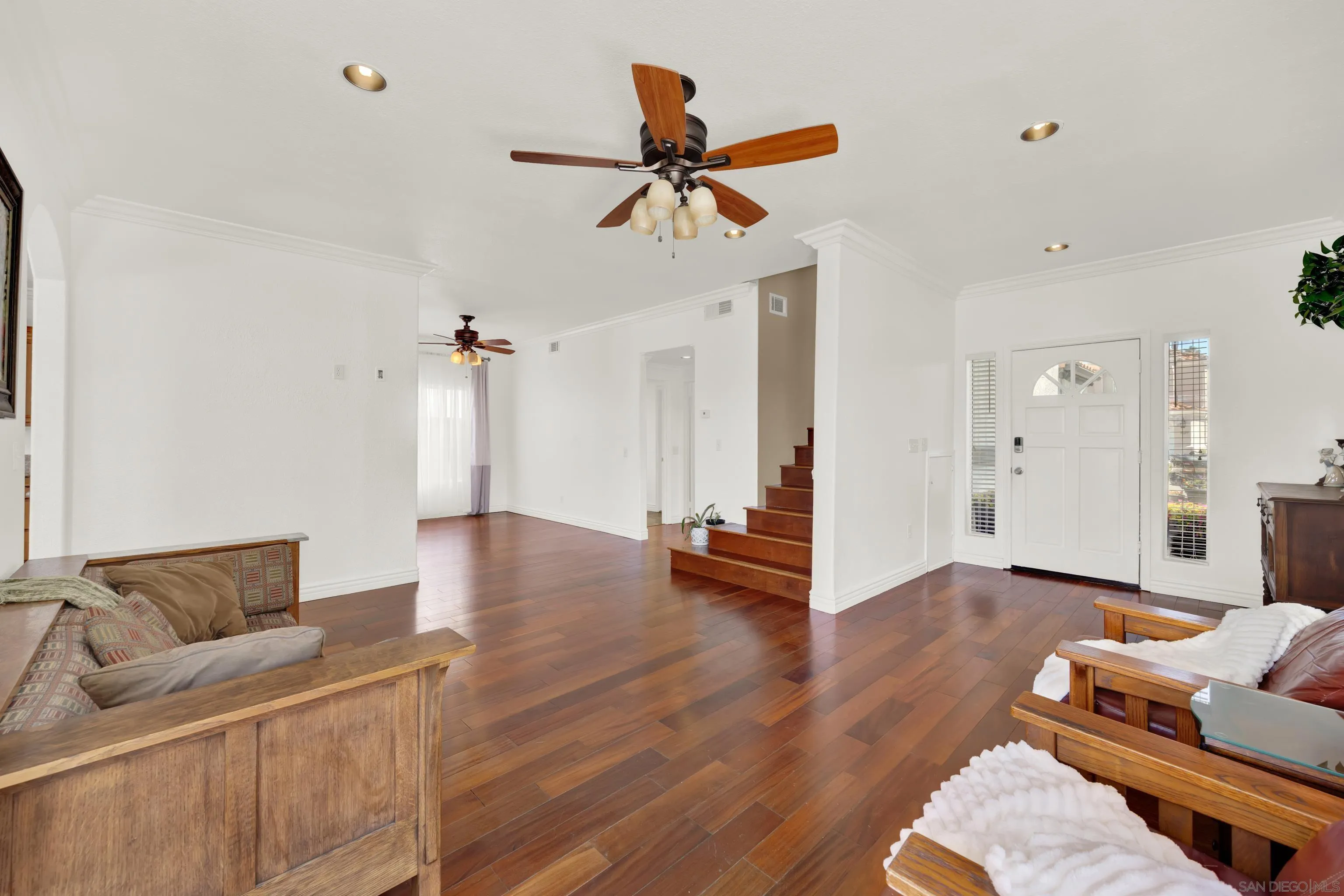 https://cdn.realtyfeed.com/cdn/127/250037812/c77cecd40a55d2dfdd74ec11179cd58e.webp