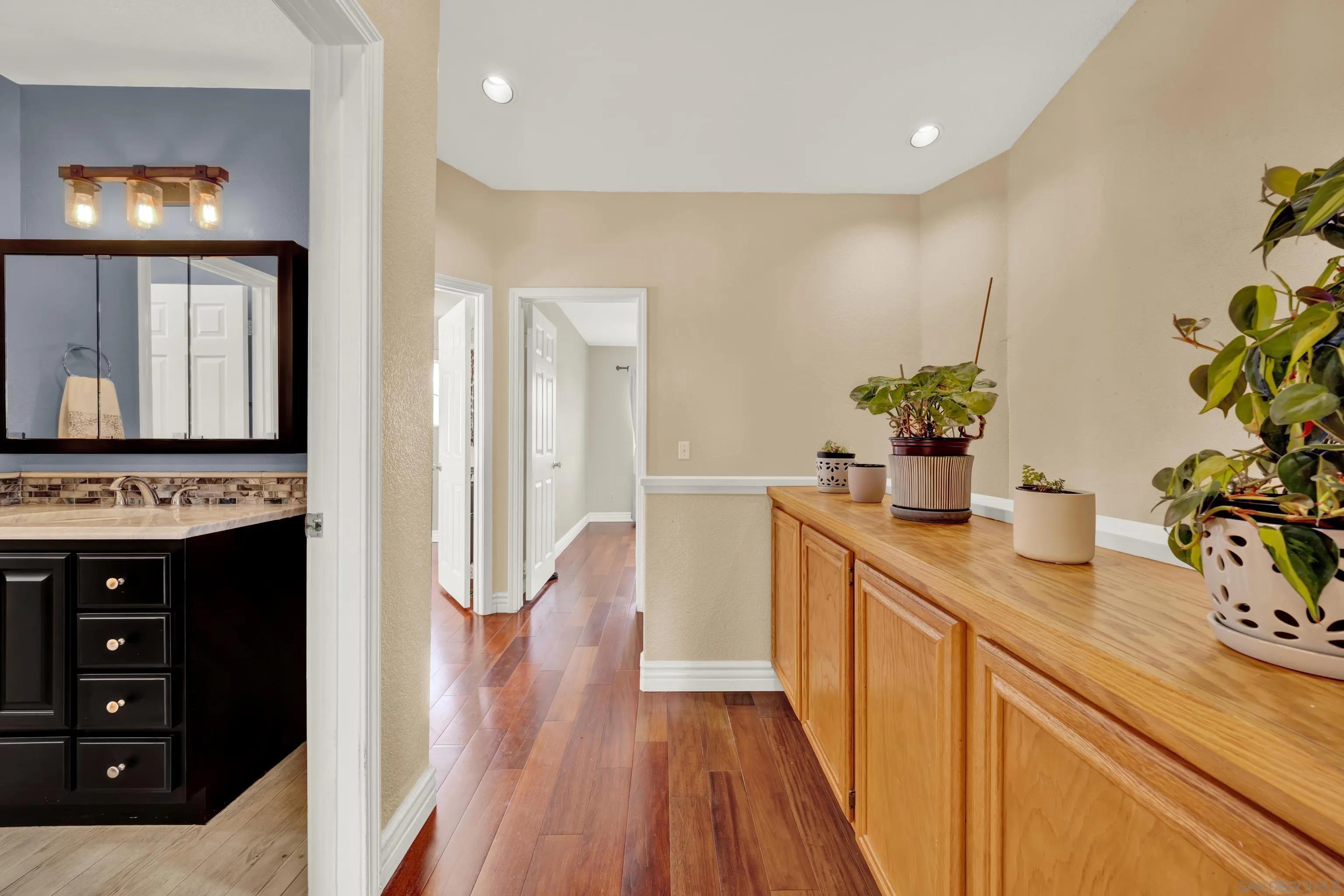 https://cdn.realtyfeed.com/cdn/127/250037812/cfa5481a6a8cf033ce09234dec810232.webp