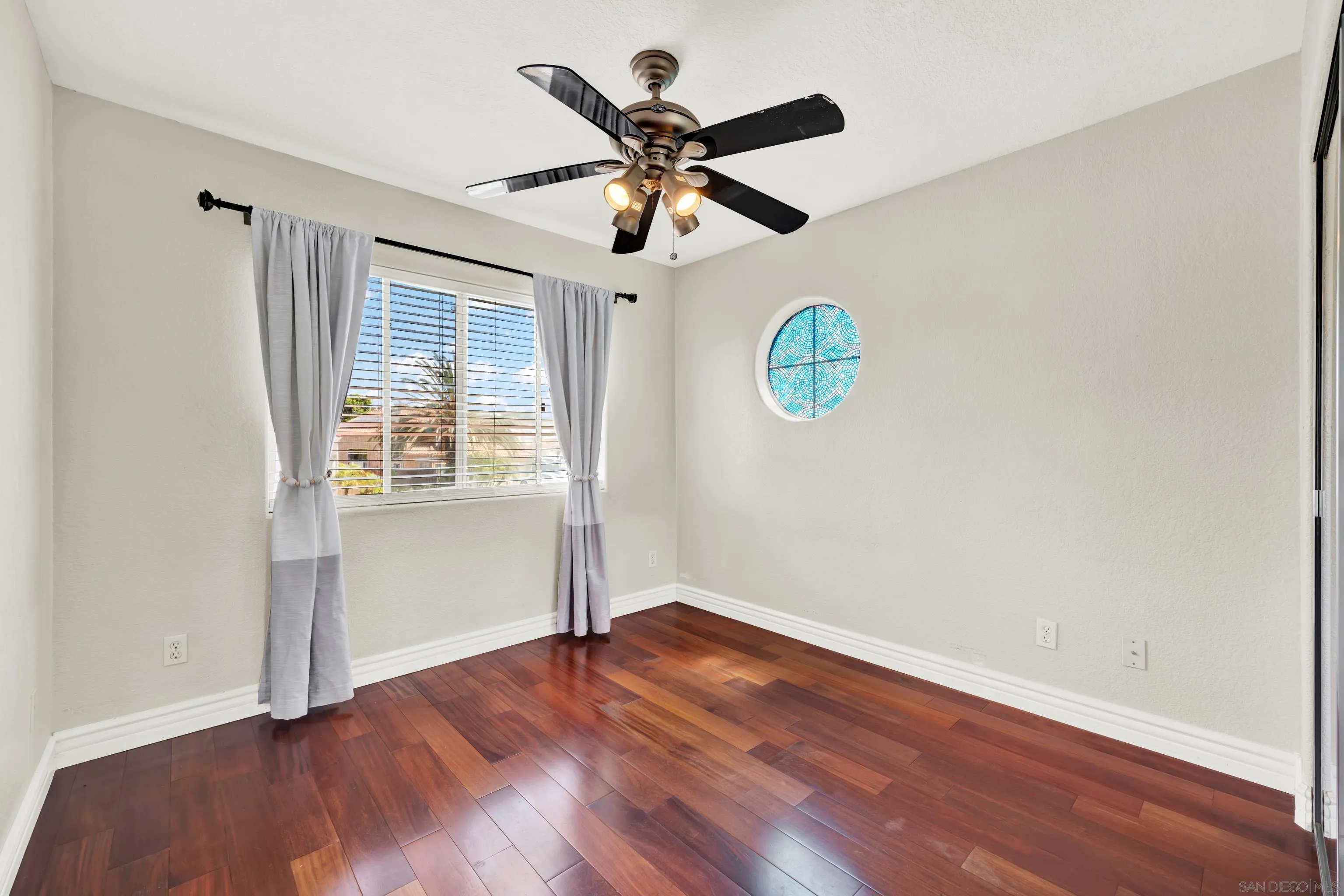 https://cdn.realtyfeed.com/cdn/127/250037812/d4d12b8123a5855326f30779050e1438.webp