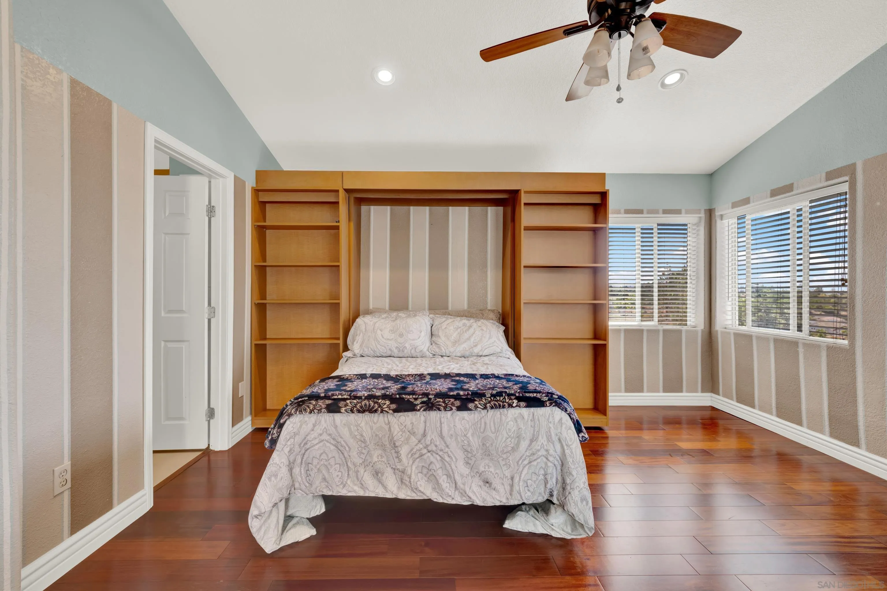 https://cdn.realtyfeed.com/cdn/127/250037812/e962ebdf0a14b3cbef83b3eaaa843518.webp