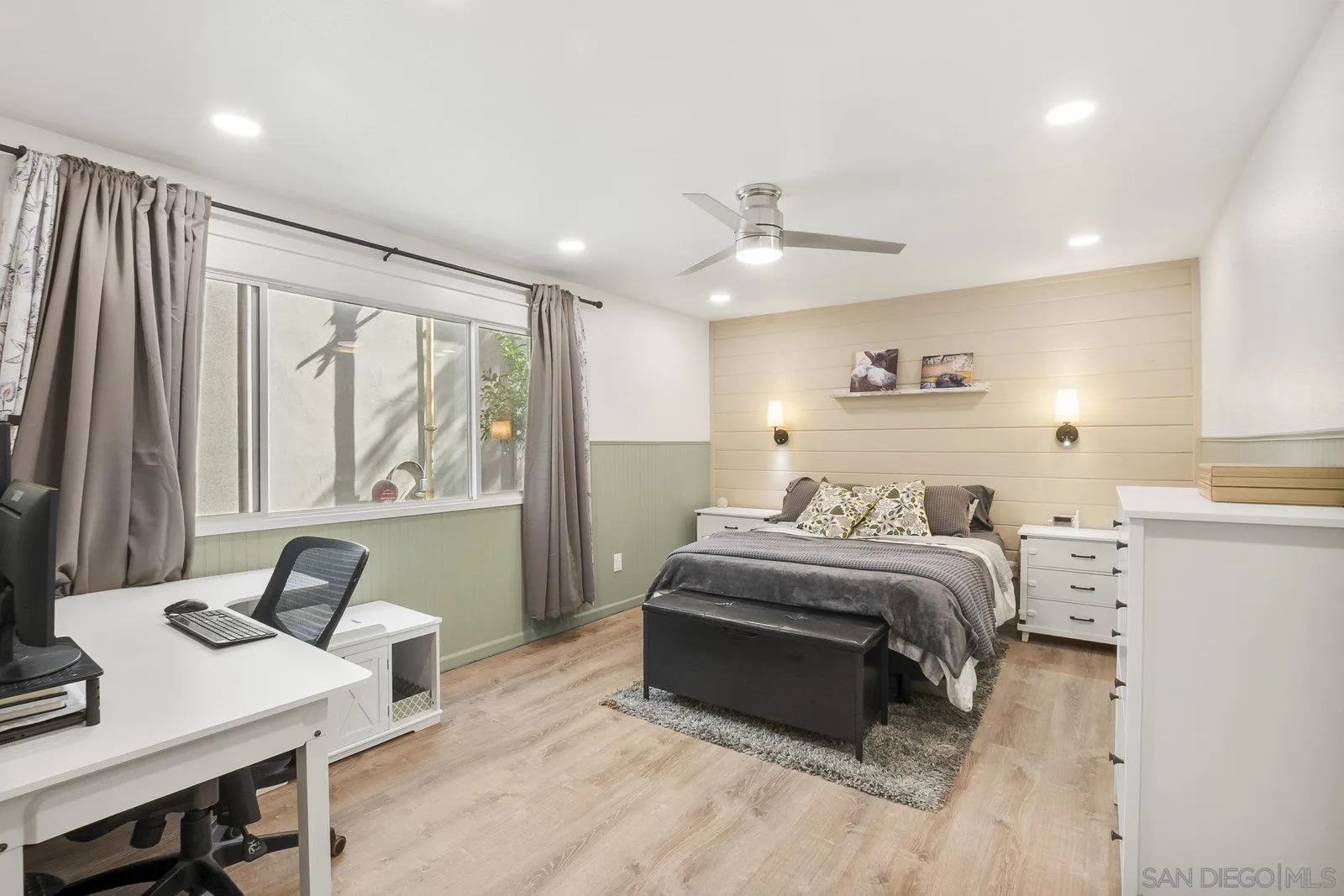 https://cdn.realtyfeed.com/cdn/127/250037814/7cce33e5d857a6d744bfc908c1b45560.webp