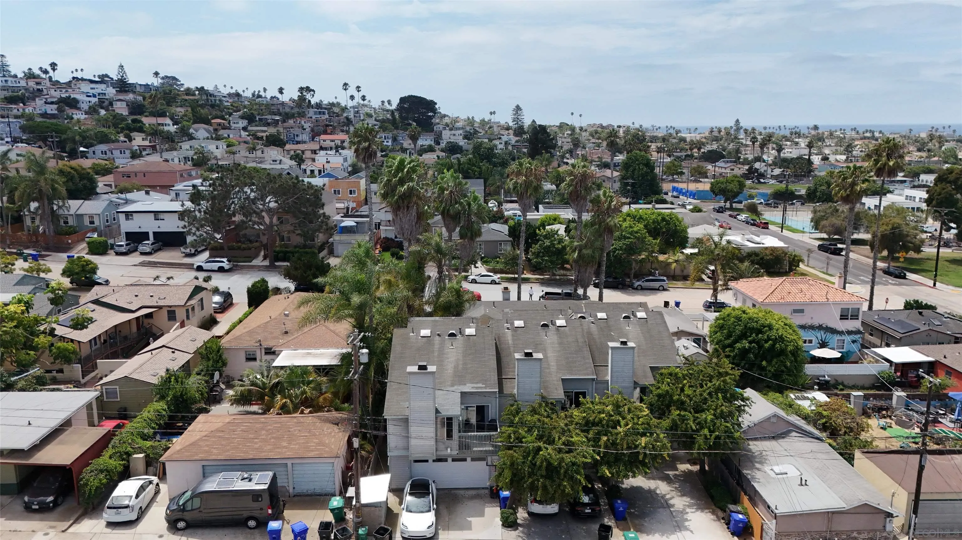 https://cdn.realtyfeed.com/cdn/127/250037823/06399ca39105dea050e22108f8a54ff0.webp