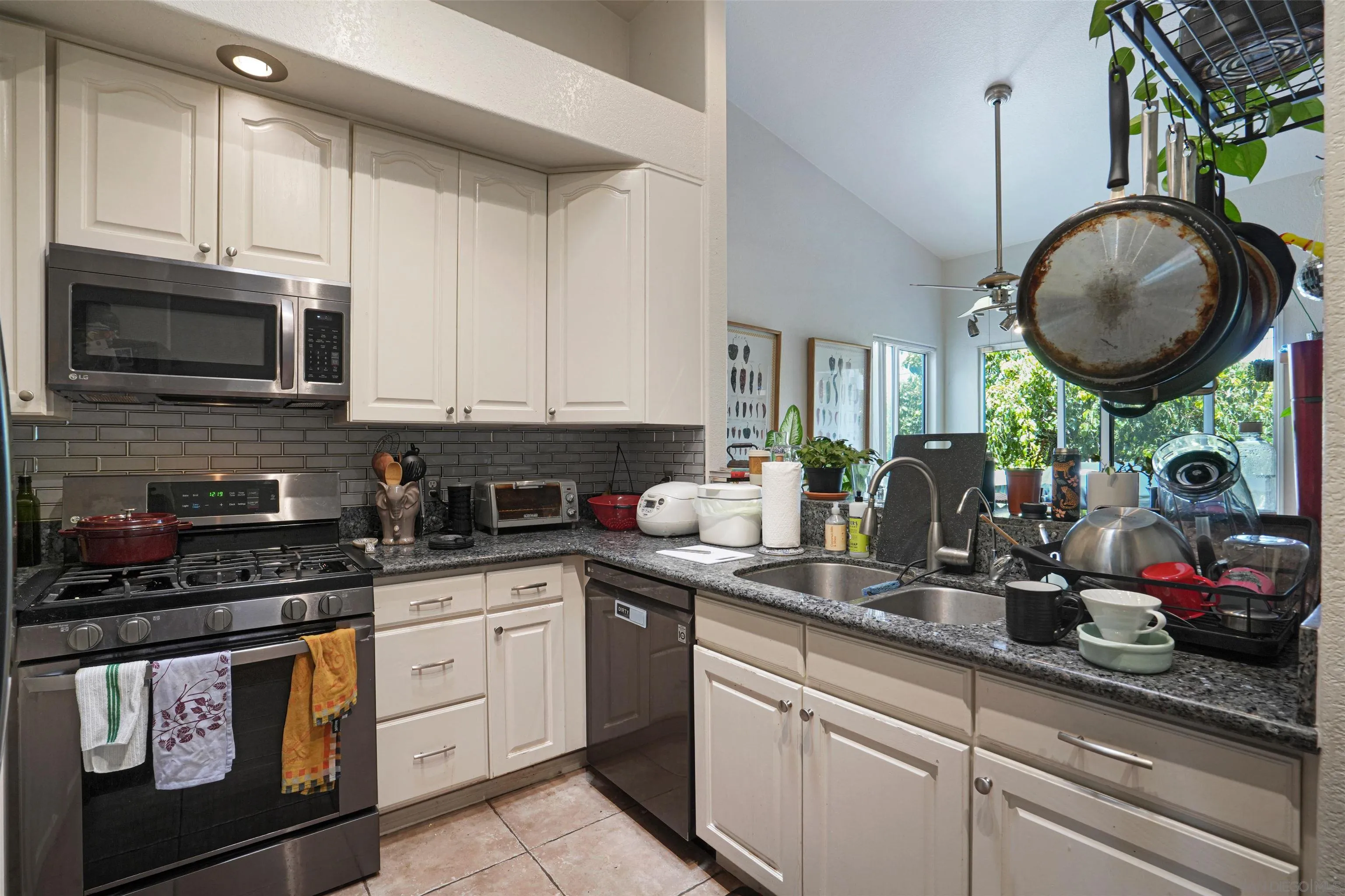 Photo #16: 250037823 Listing: Photo #16