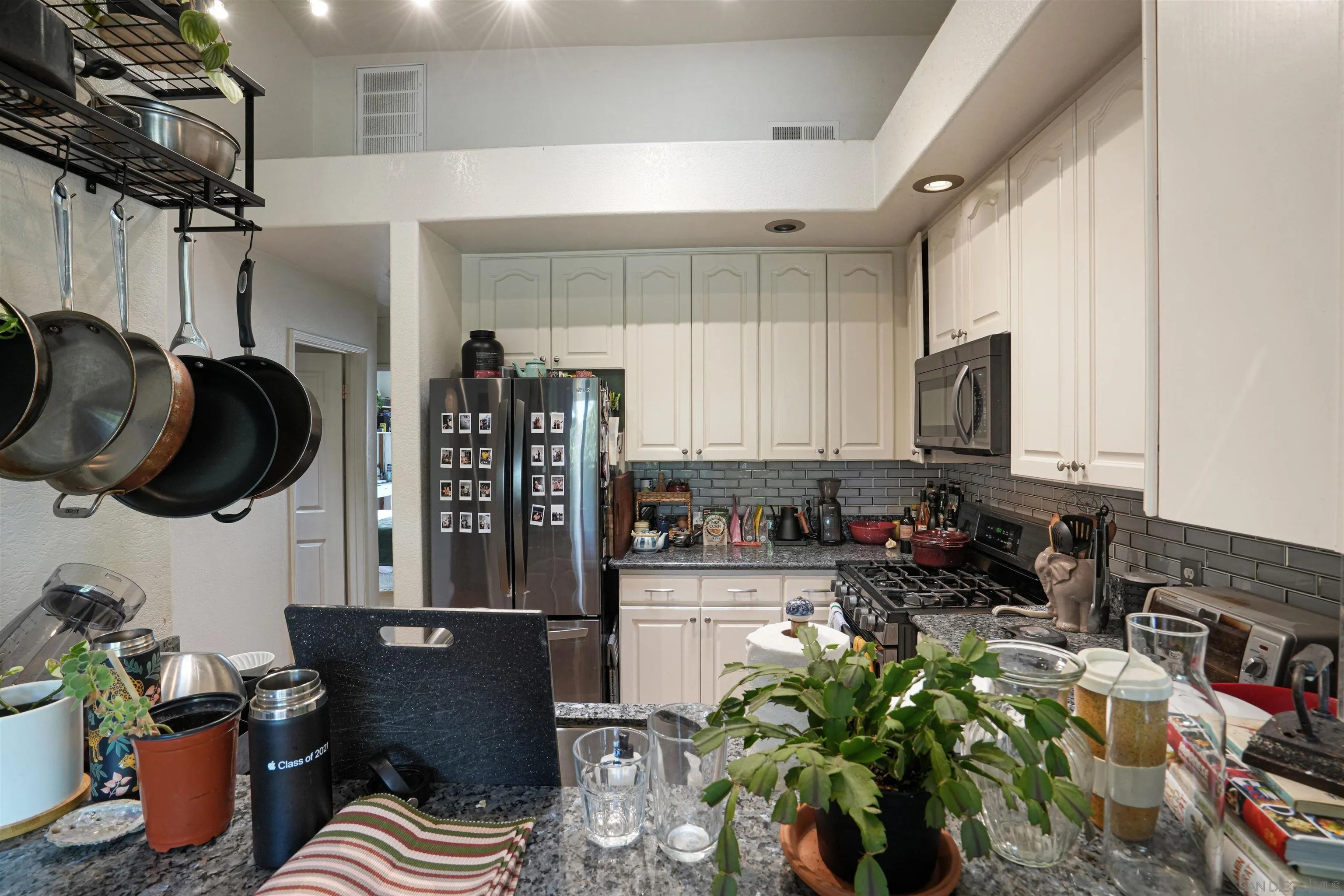 https://cdn.realtyfeed.com/cdn/127/250037823/64230d47b01f5ac525727efb35806229.webp