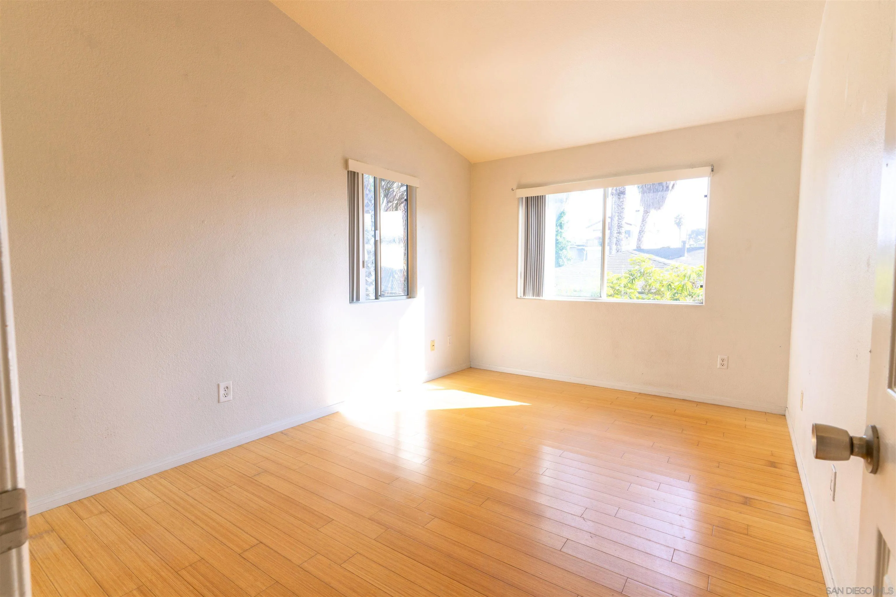 Photo #27: 250037823 Listing: Photo #27