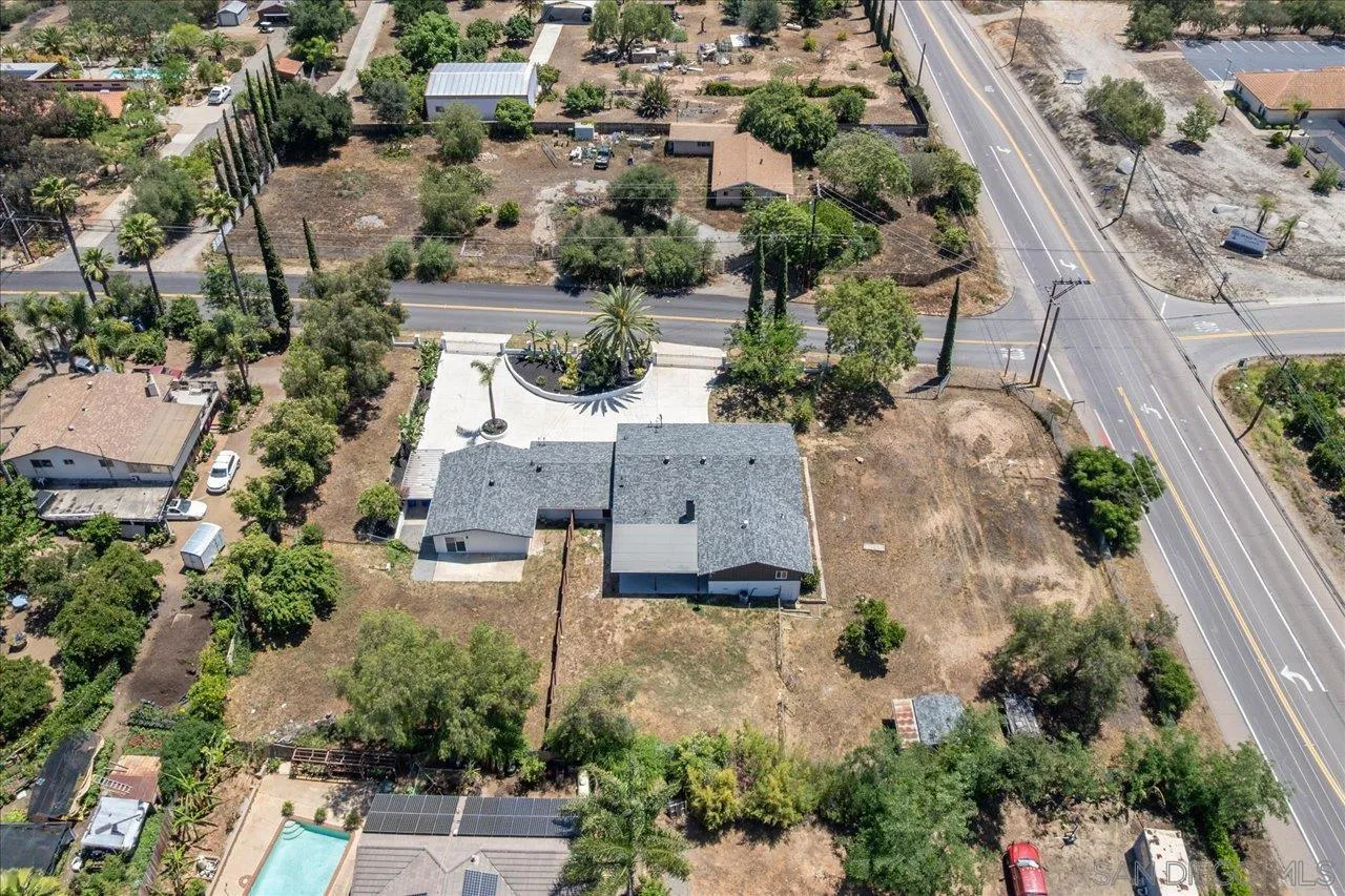 https://cdn.realtyfeed.com/cdn/127/250037825/b6bdc96c3c5f49f5d2e1a778ff84f179.webp