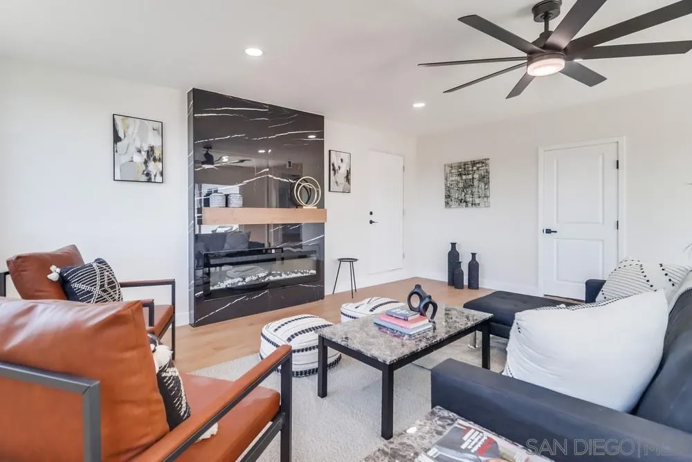 https://cdn.realtyfeed.com/cdn/127/250037826/14c5915a407e2ad7e11522d28d150ad2.webp