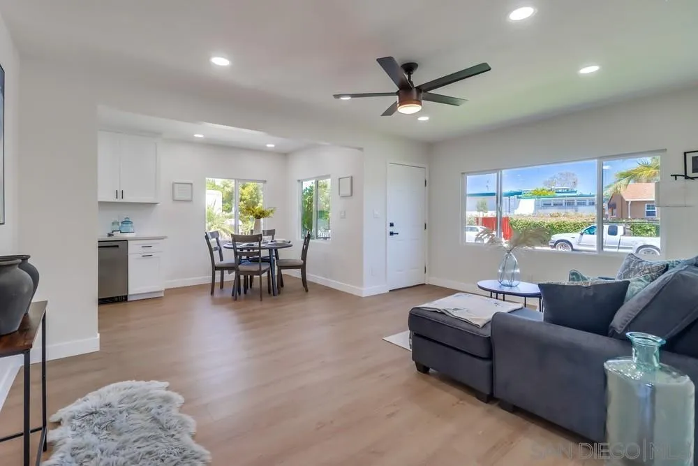 https://cdn.realtyfeed.com/cdn/127/250037826/1cbb5f2899914dd52acd615e6f2b38e3.webp