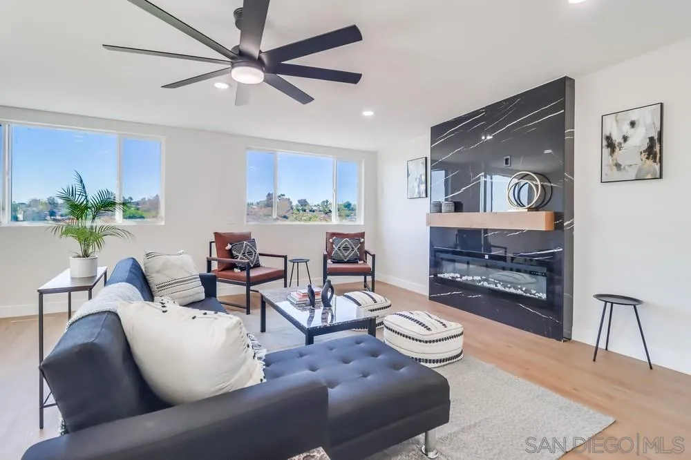 https://cdn.realtyfeed.com/cdn/127/250037826/2159c0421a176183c35245bd5e04b7a3.webp