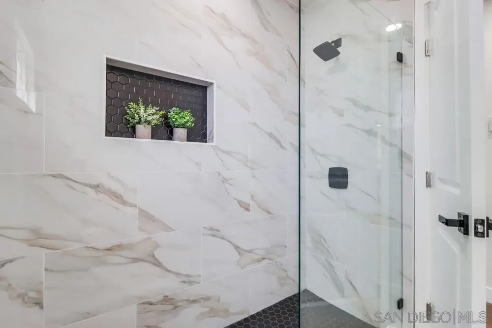 https://cdn.realtyfeed.com/cdn/127/250037826/352c92bd940a7c8364bc4258d097bf1a.webp