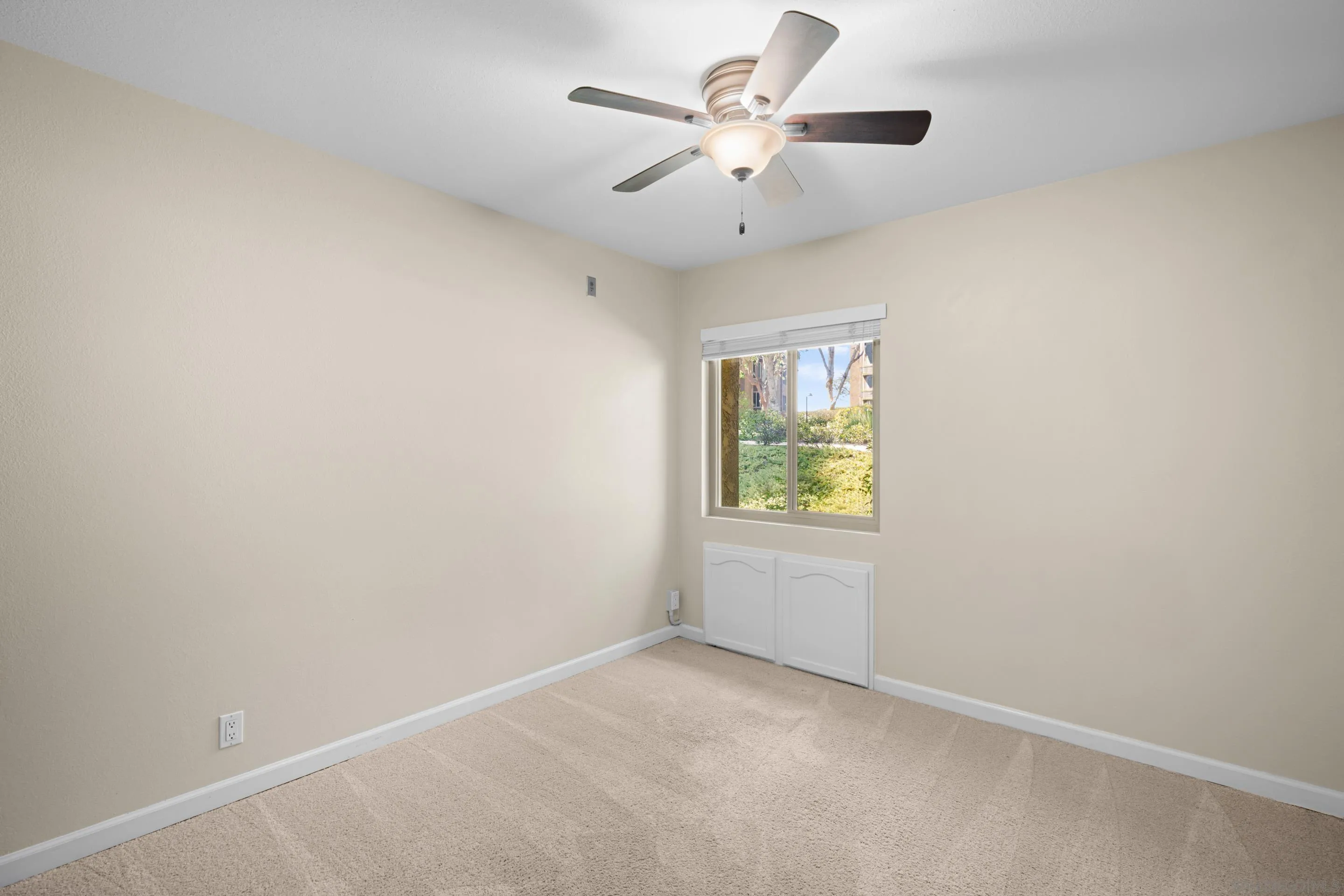 https://cdn.realtyfeed.com/cdn/127/250037827/fcd306434bc348b0b0a29c31c75f3c56.webp