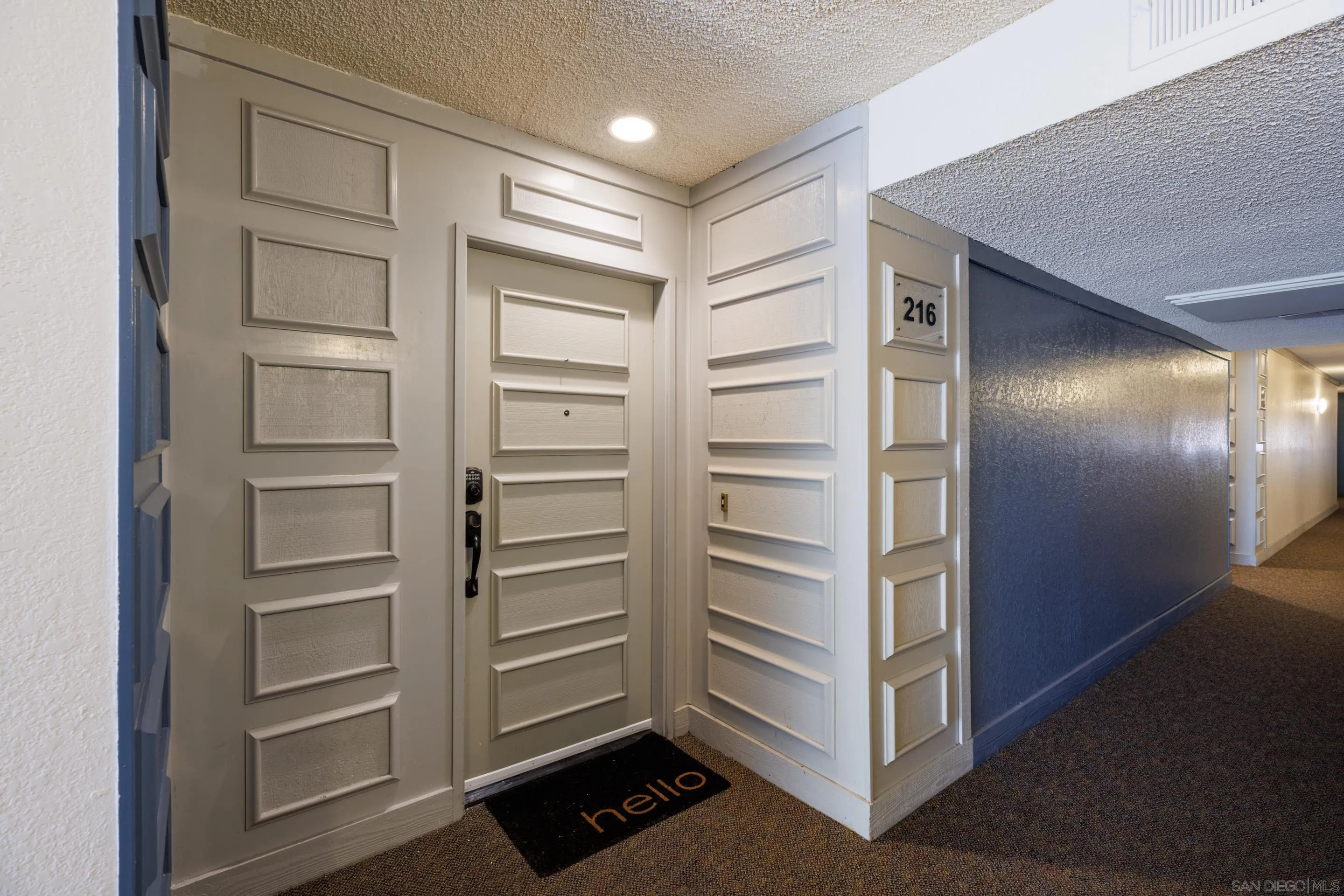 https://cdn.realtyfeed.com/cdn/127/250037827/fe3d10491843d801437d76fe8dc83460.webp