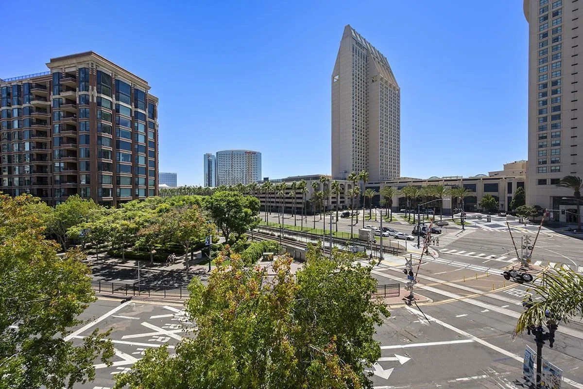 https://cdn.realtyfeed.com/cdn/127/250037832/4c54c427669620ce5f2e578ac1177ef7.webp
