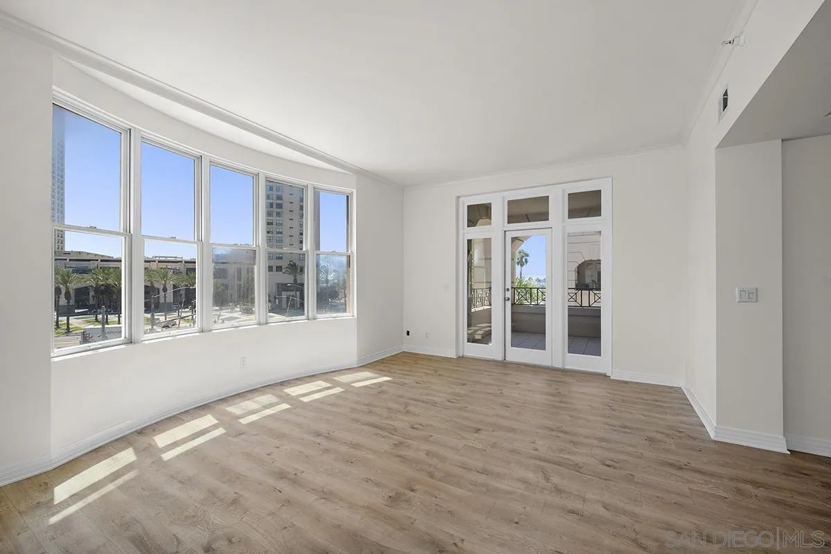 https://cdn.realtyfeed.com/cdn/127/250037832/9dad7a61c32c72d84b13ddd8be88e3a6.webp