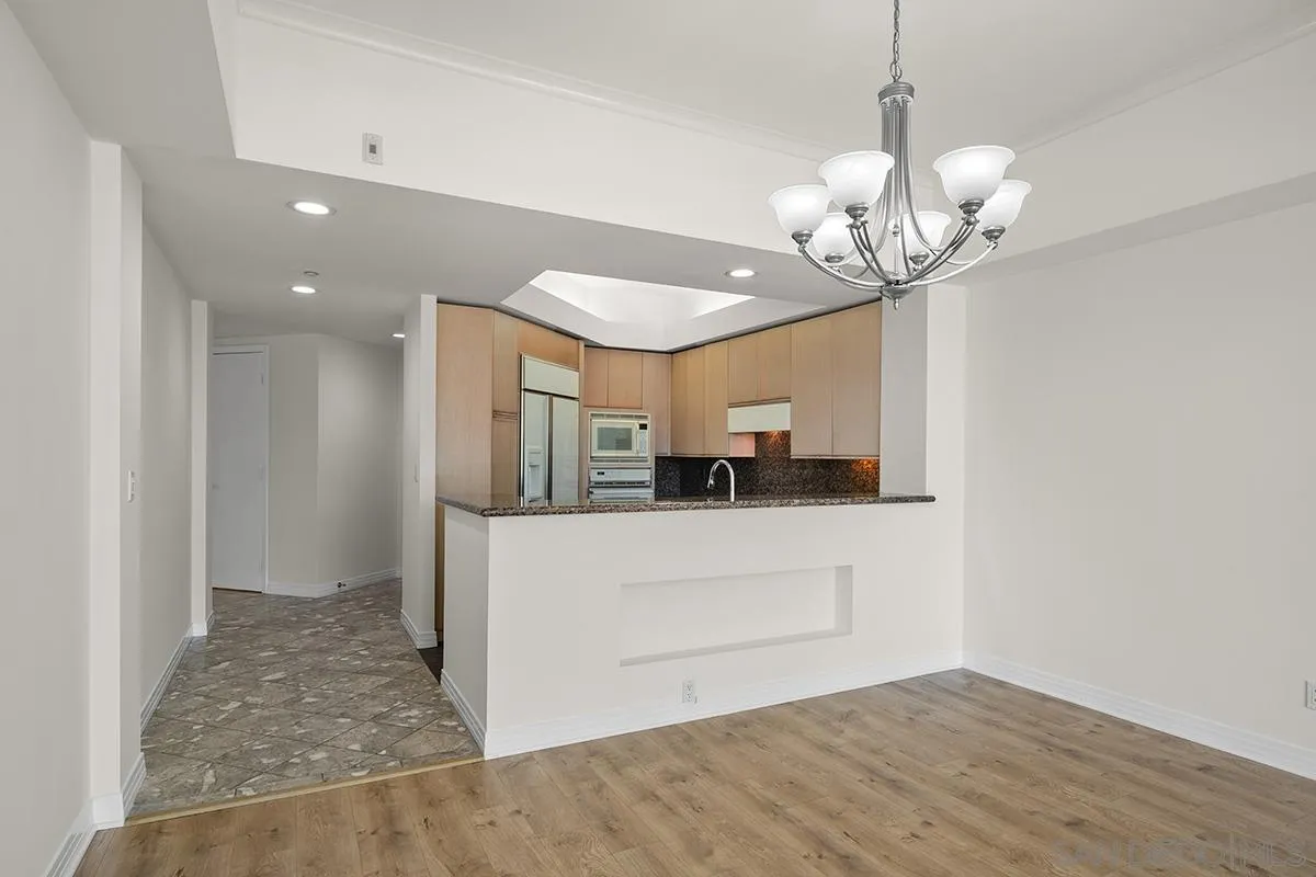 https://cdn.realtyfeed.com/cdn/127/250037832/d7b96dedb0f78a38d56f035c8a48270d.webp