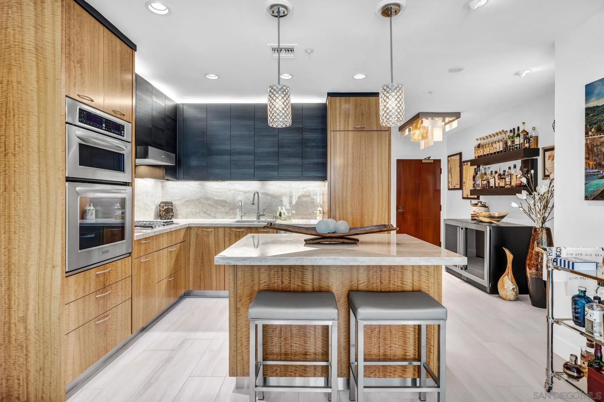 https://cdn.realtyfeed.com/cdn/127/250037834/09dbda83789c8764a76fb7945ee569eb.webp