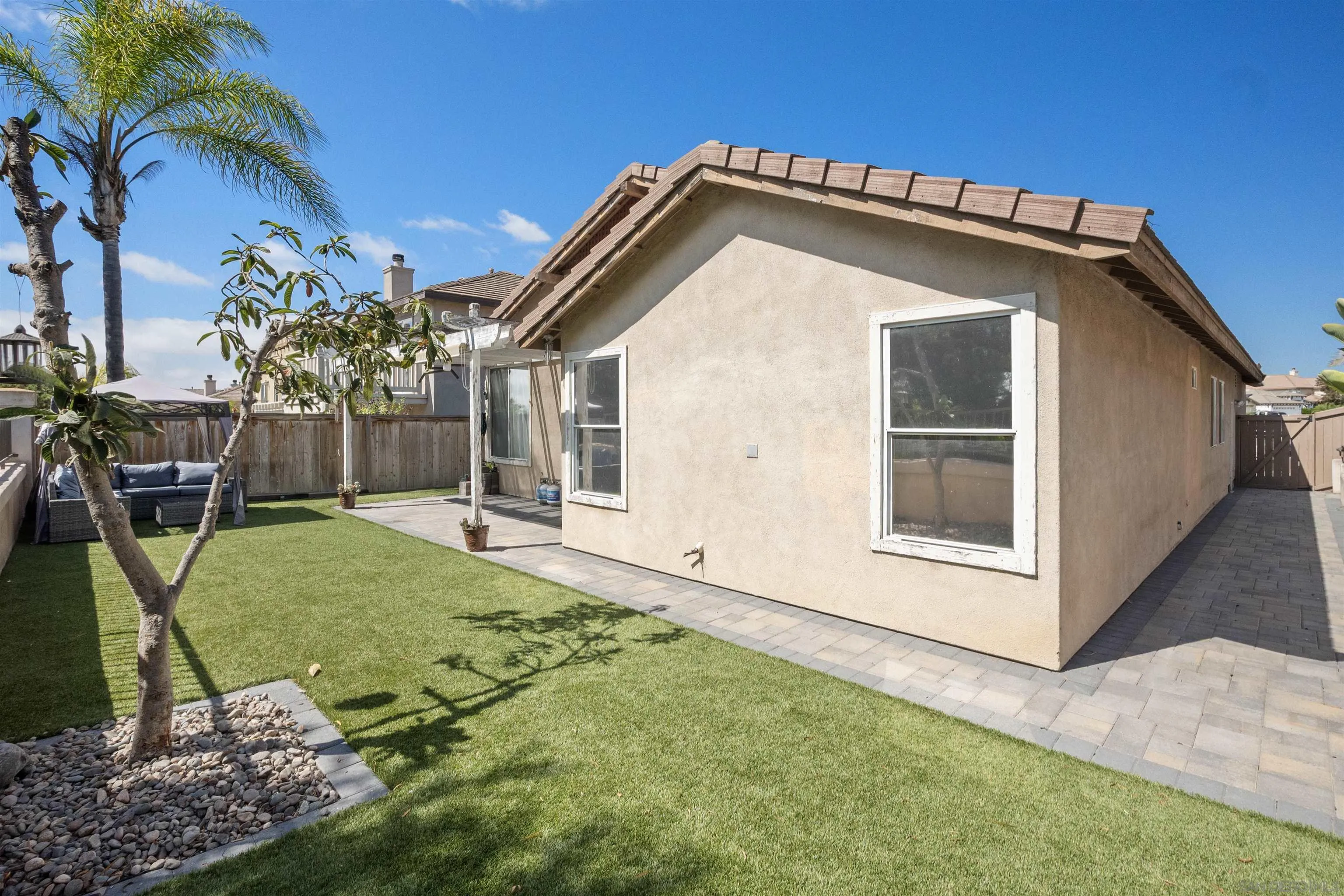 https://cdn.realtyfeed.com/cdn/127/250037835/f7d9a5adcb7cf119aadd9ddee27afb17.webp