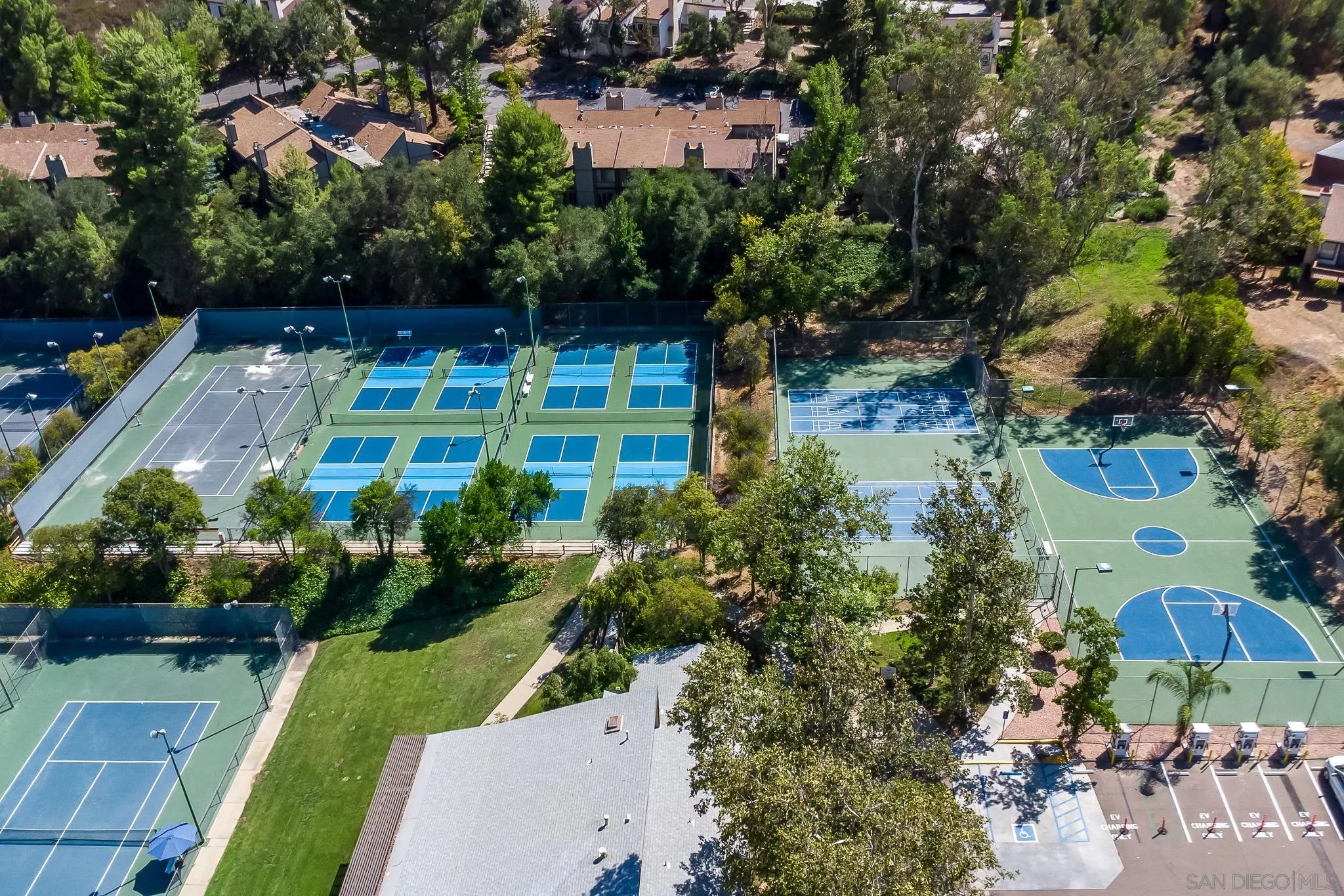 https://cdn.realtyfeed.com/cdn/127/250037842/16508963fd5ed85d0d54613828ff84bf.webp