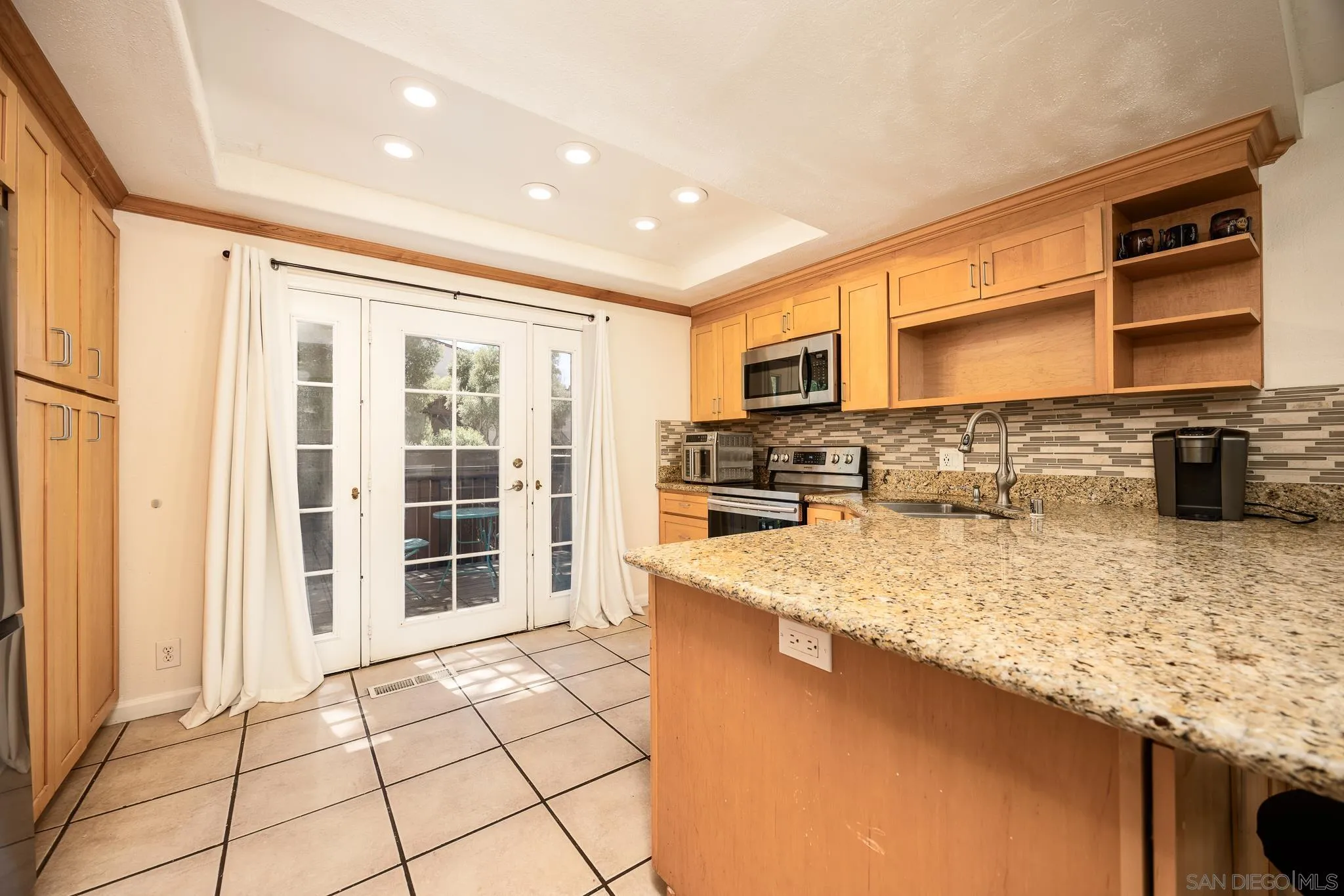 https://cdn.realtyfeed.com/cdn/127/250037842/757d98f7bd46a452438fb8282cb2bfd2.webp