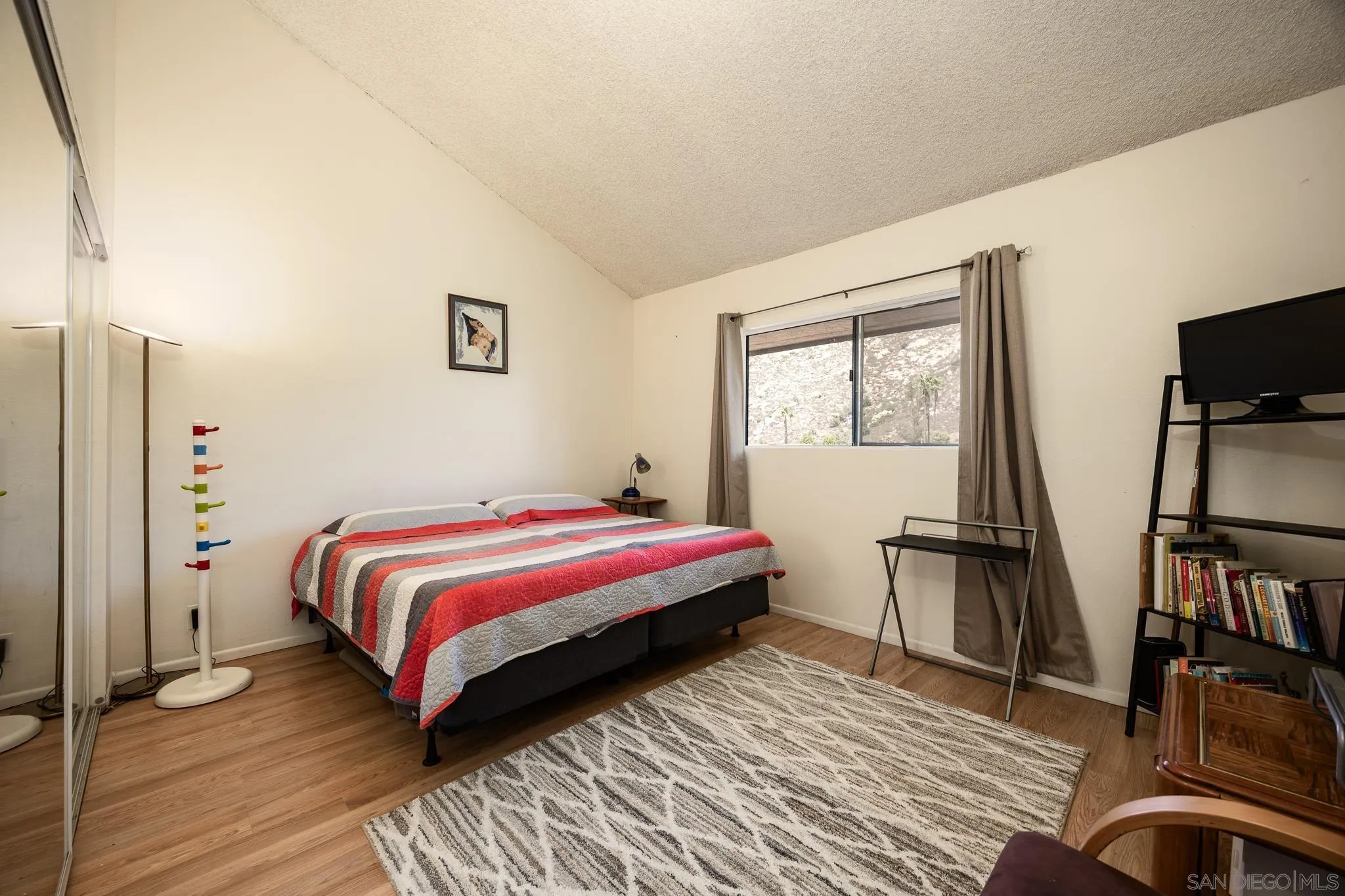 https://cdn.realtyfeed.com/cdn/127/250037842/bc390ab7e9157d3857ad41659ea72a3b.webp