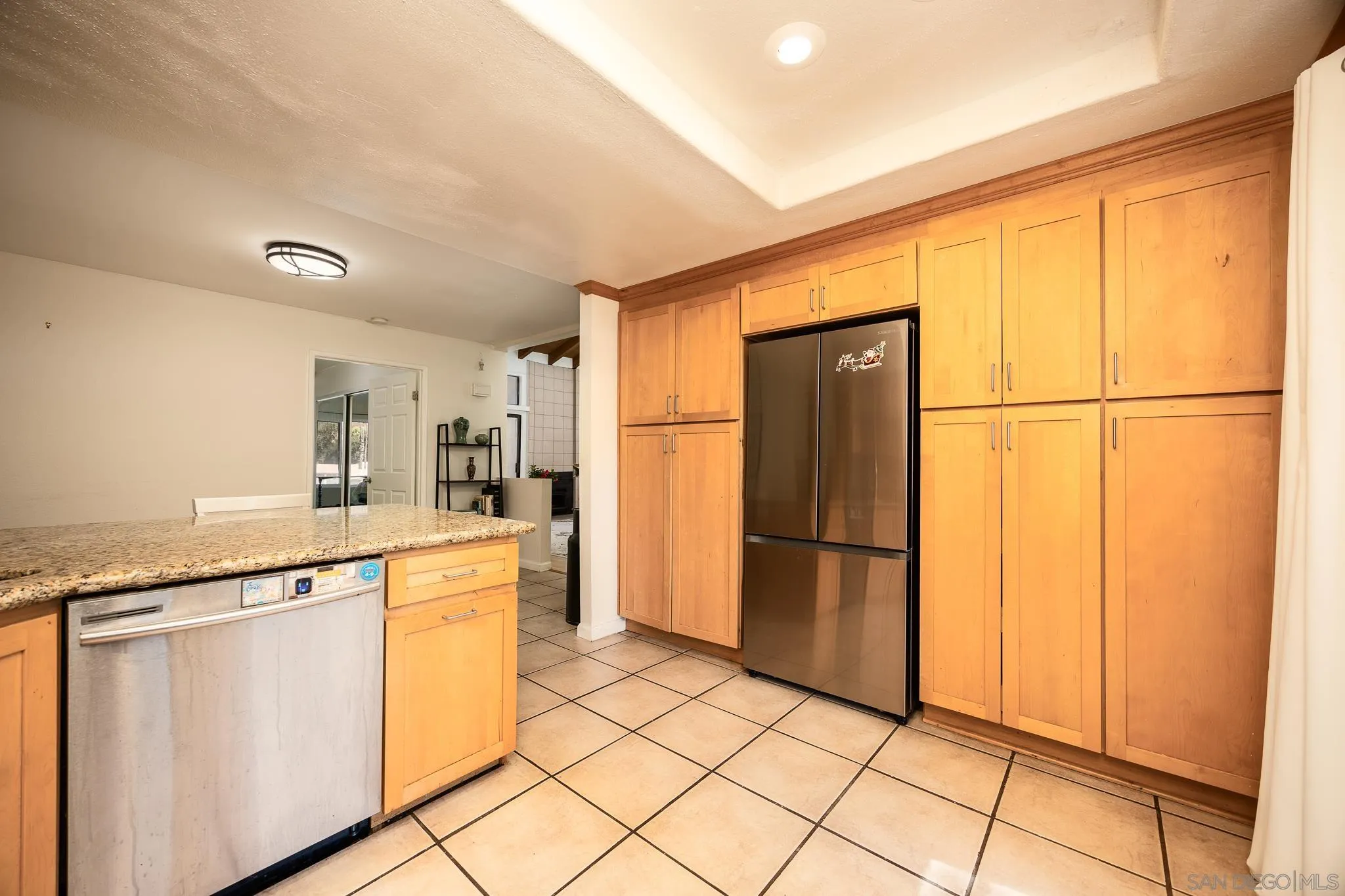 https://cdn.realtyfeed.com/cdn/127/250037842/fb098e351c9b092f9ec85c63f973deb6.webp